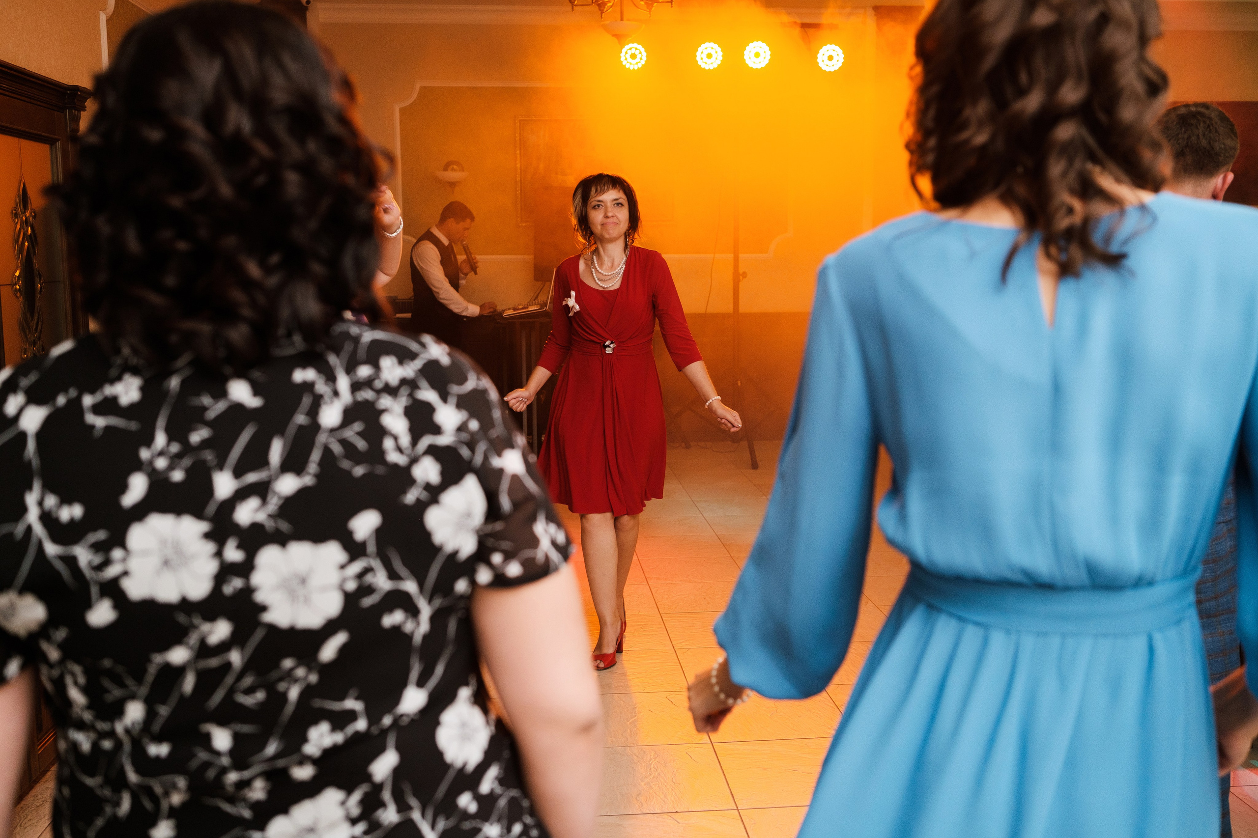 Виктор и Анна. Свадебный фотограф | репортаж | праздники | крещение