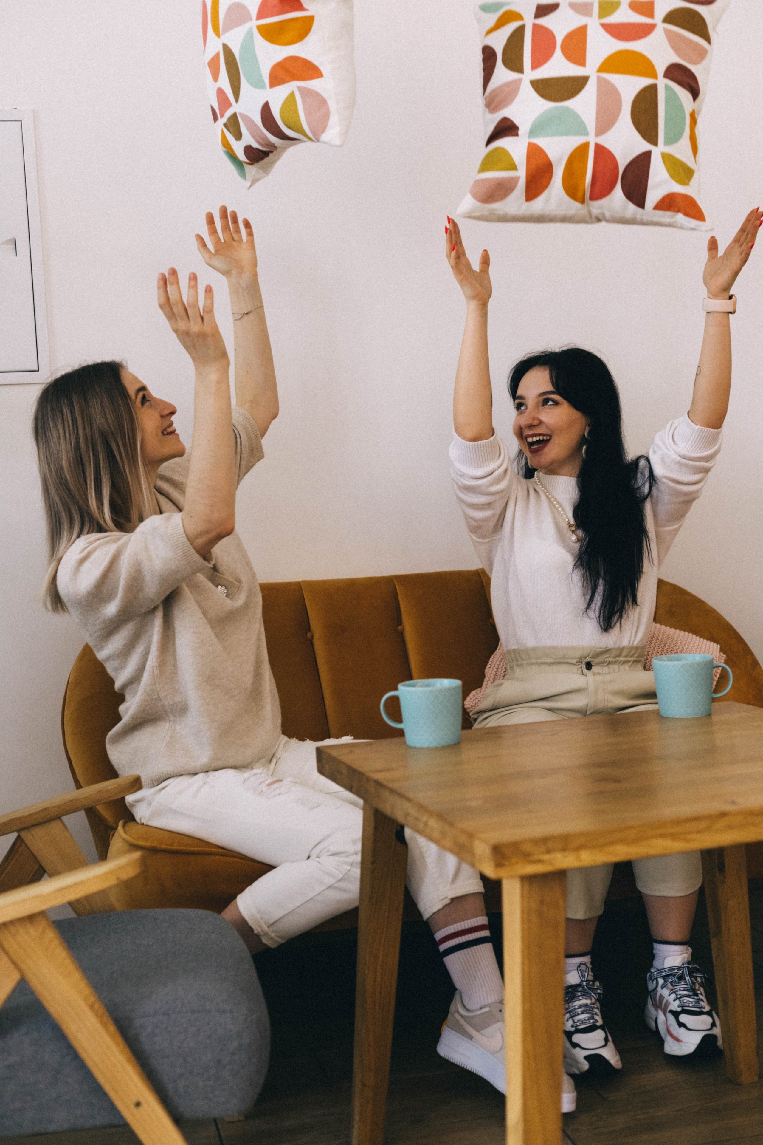 Две подруги. Фотограф в Минске Ира Сюбарева