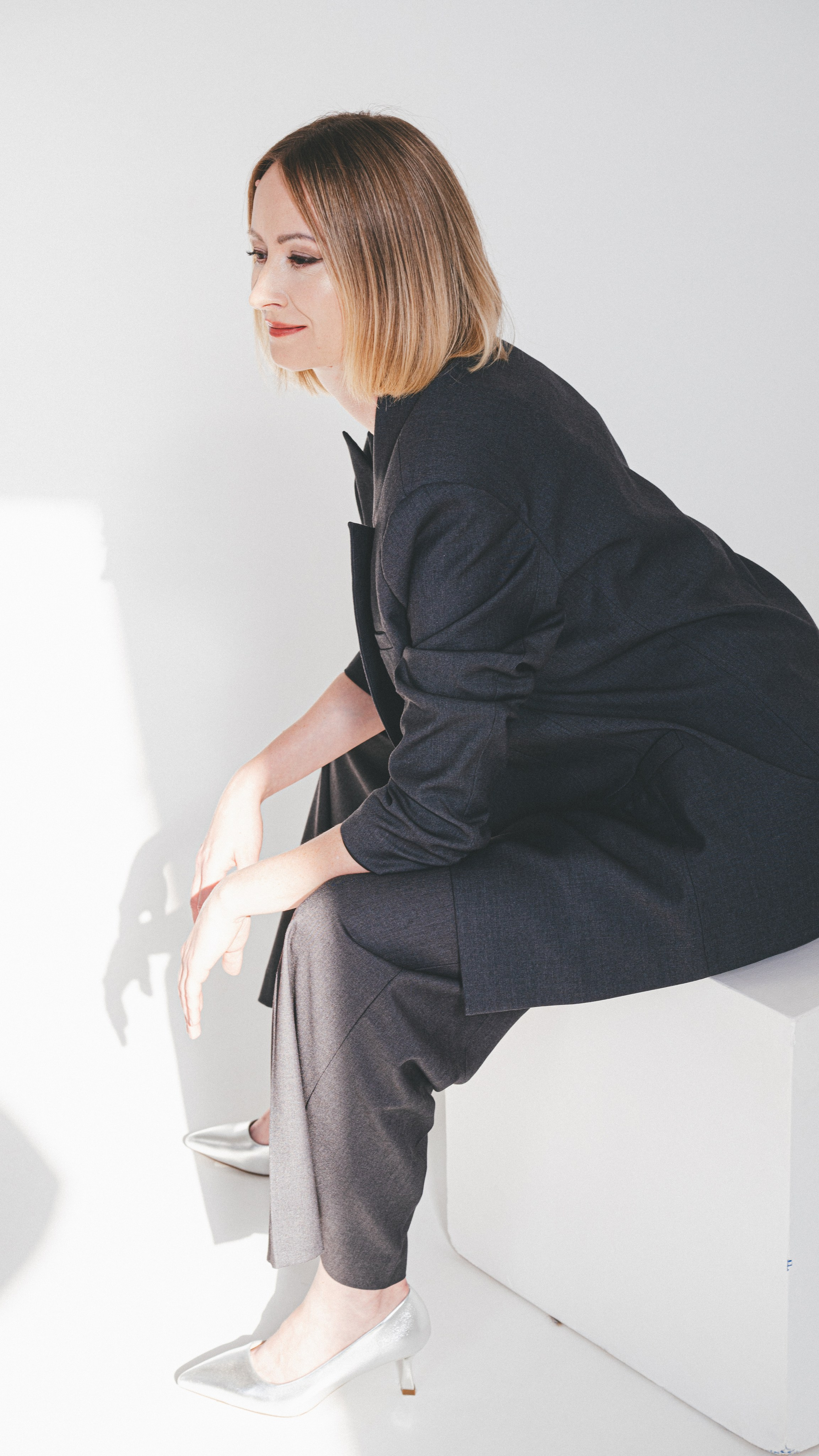 Женские студийные портреты. Главная