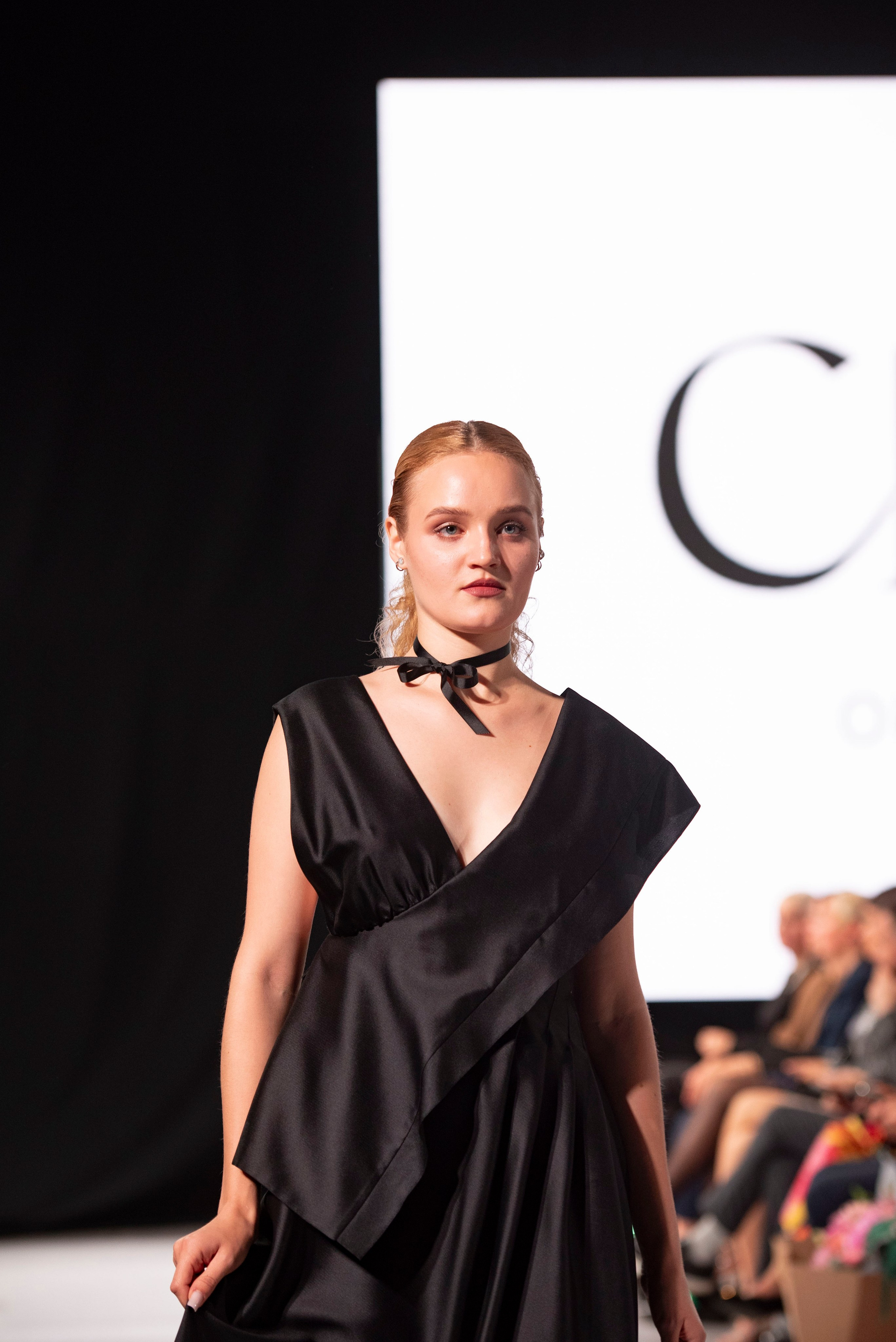 Фотограф на модельный показ. Свадебный, семейный, фэшн фотограф, школьный фотограф в Сочи