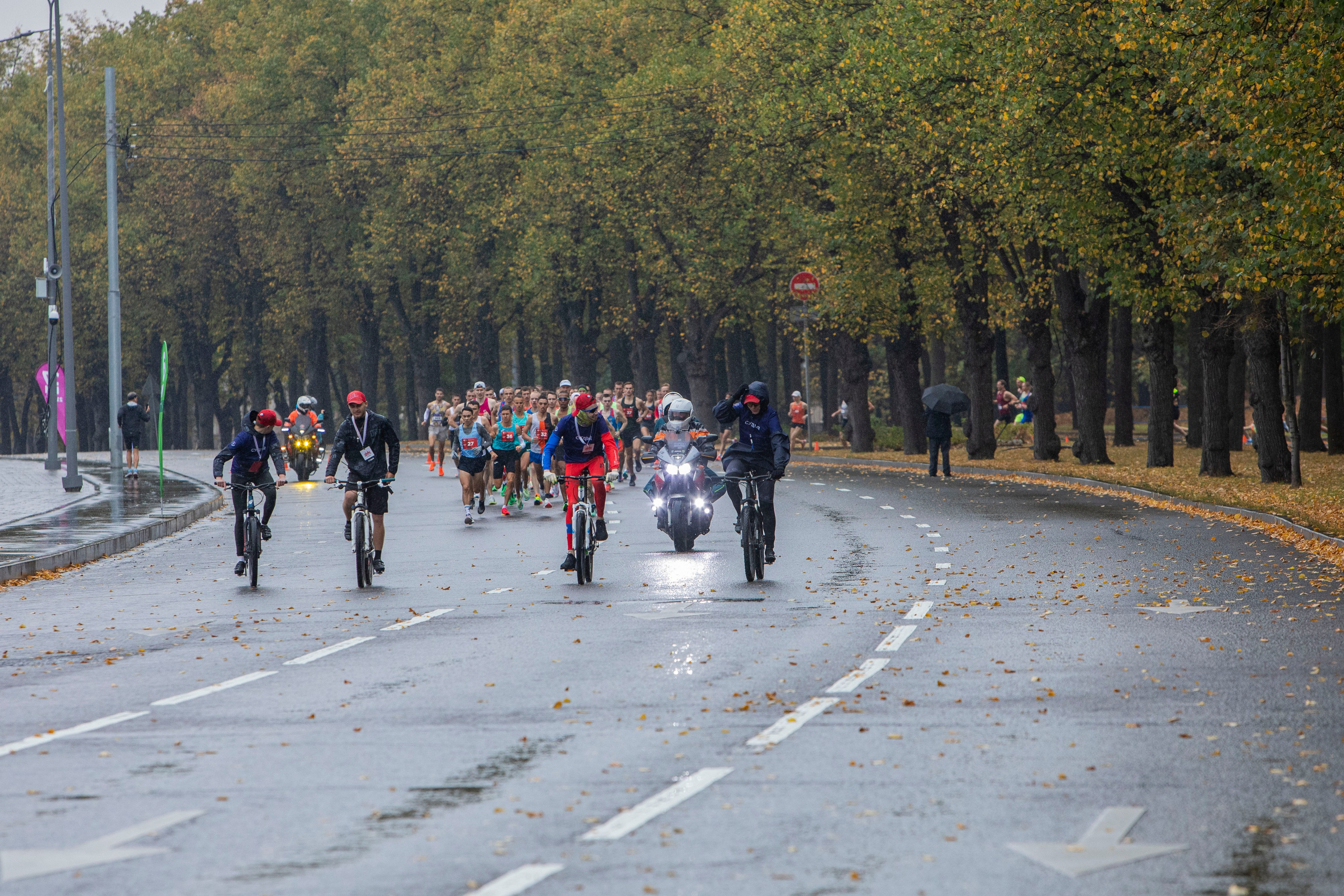Полумарафон Моя столица, 1 октября 2023 г. Фотограф Сергей Ловкий
