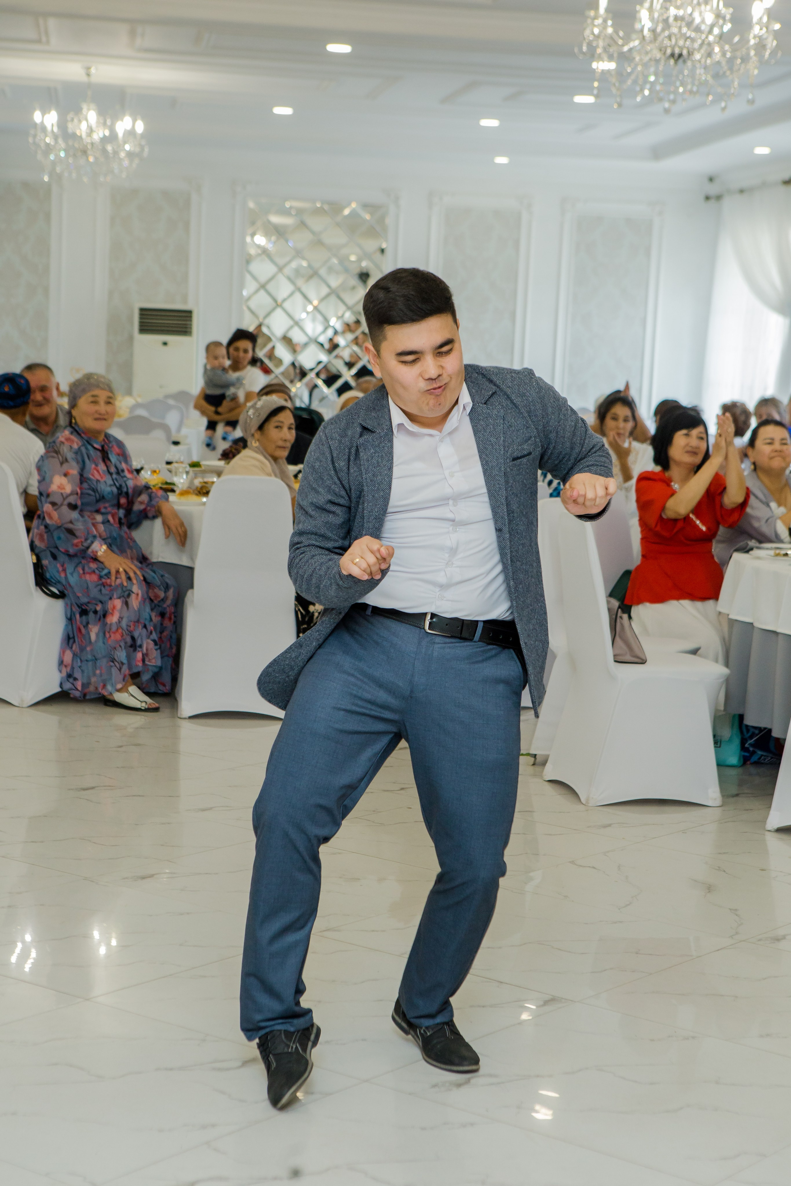 QYZ UZATU ZHADYRA. Свадебный и репортажный фотограф в Астане T.Yertay «Nomad media»