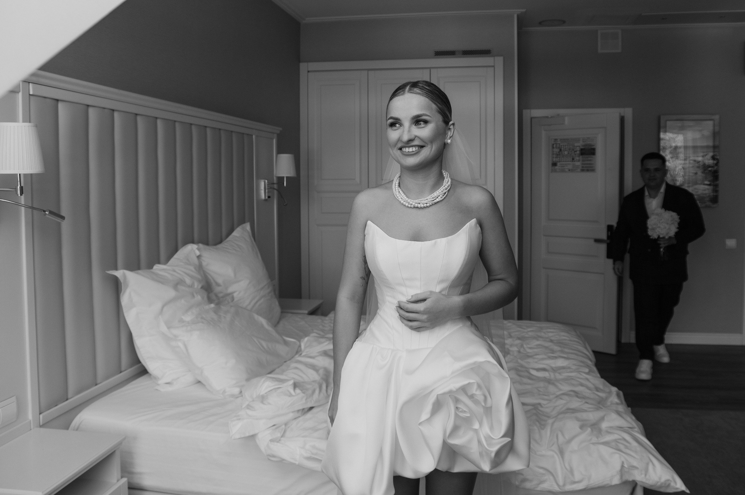 Свадебная фотосессия в Завидово гольф поле с утром невесты и красивым свадебным банкетом. Свадебный фотограф в Твери, Москве и Санкт-Петербурге Денисова Екатерина