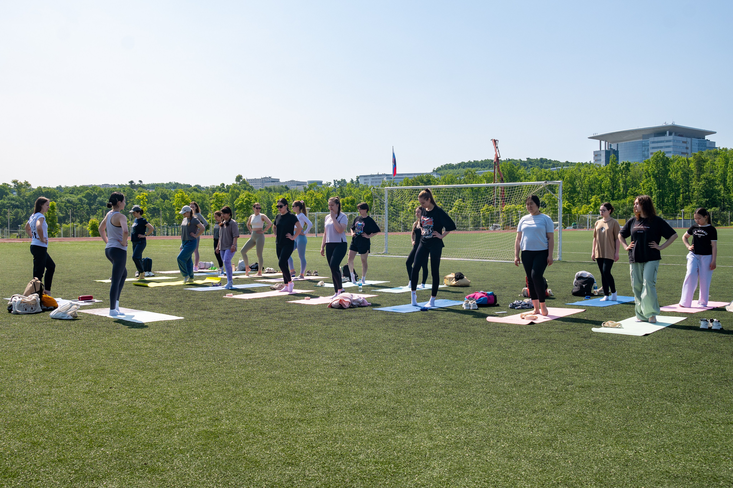 Коуч-Йога на свежем воздухе. Репортажный и портретный фотограф во Владивостоке Денис Седов