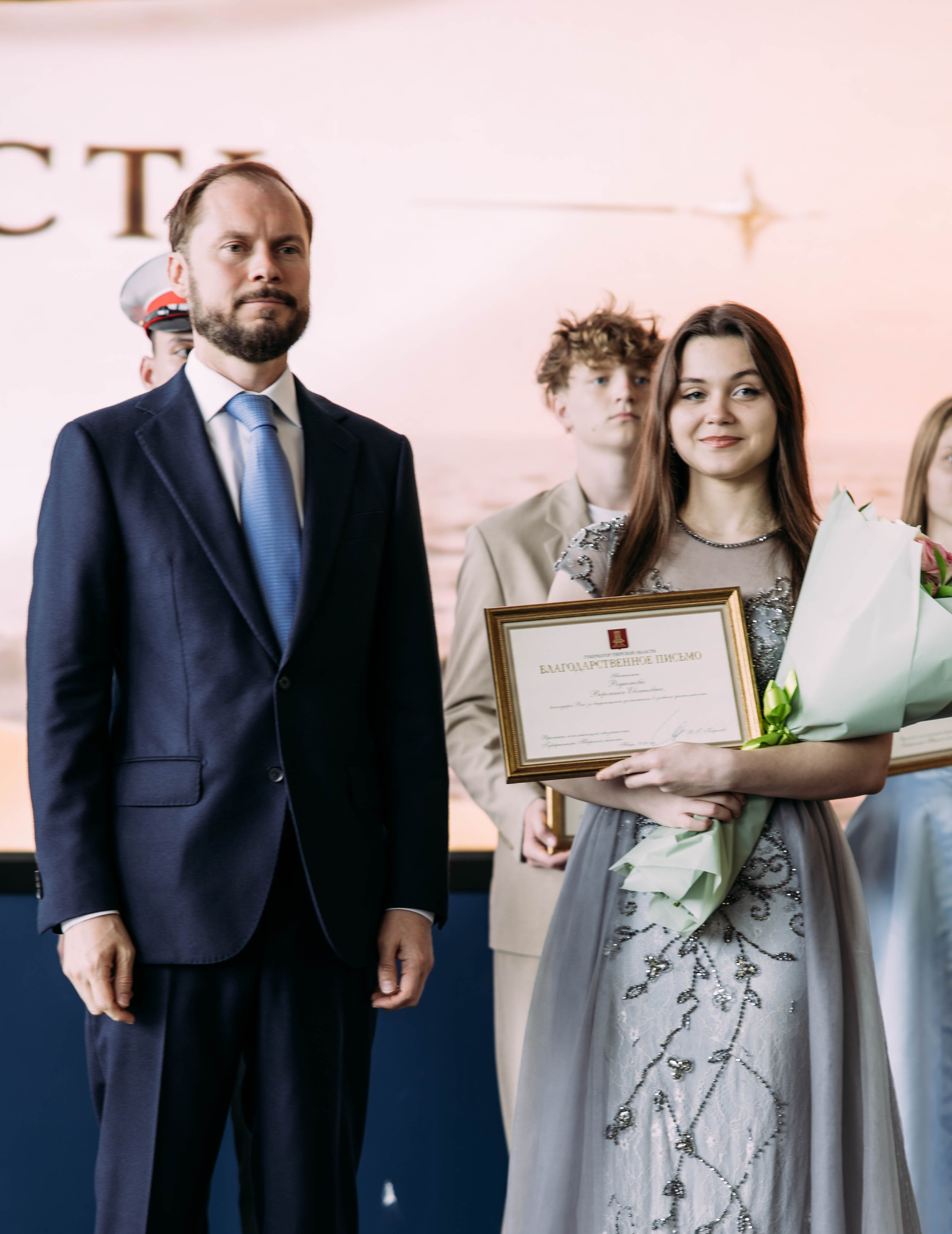 Губернаторский бал выпускников. Фотограф Марина Аблаева-Кожедуб