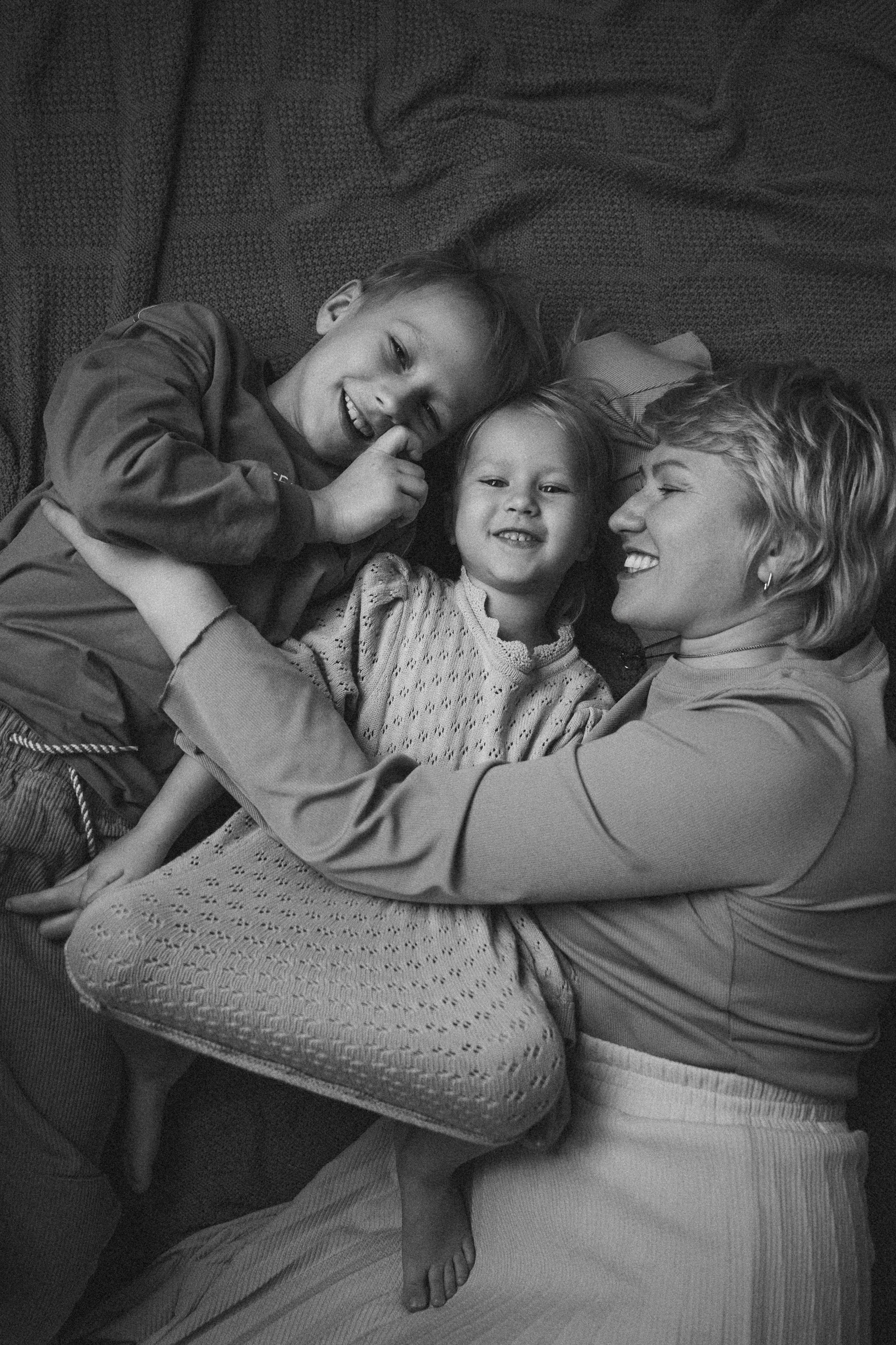 Максим, Света, Никита и Даша. Семейный фотограф • Домашние съемки в Нижнем Новгороде