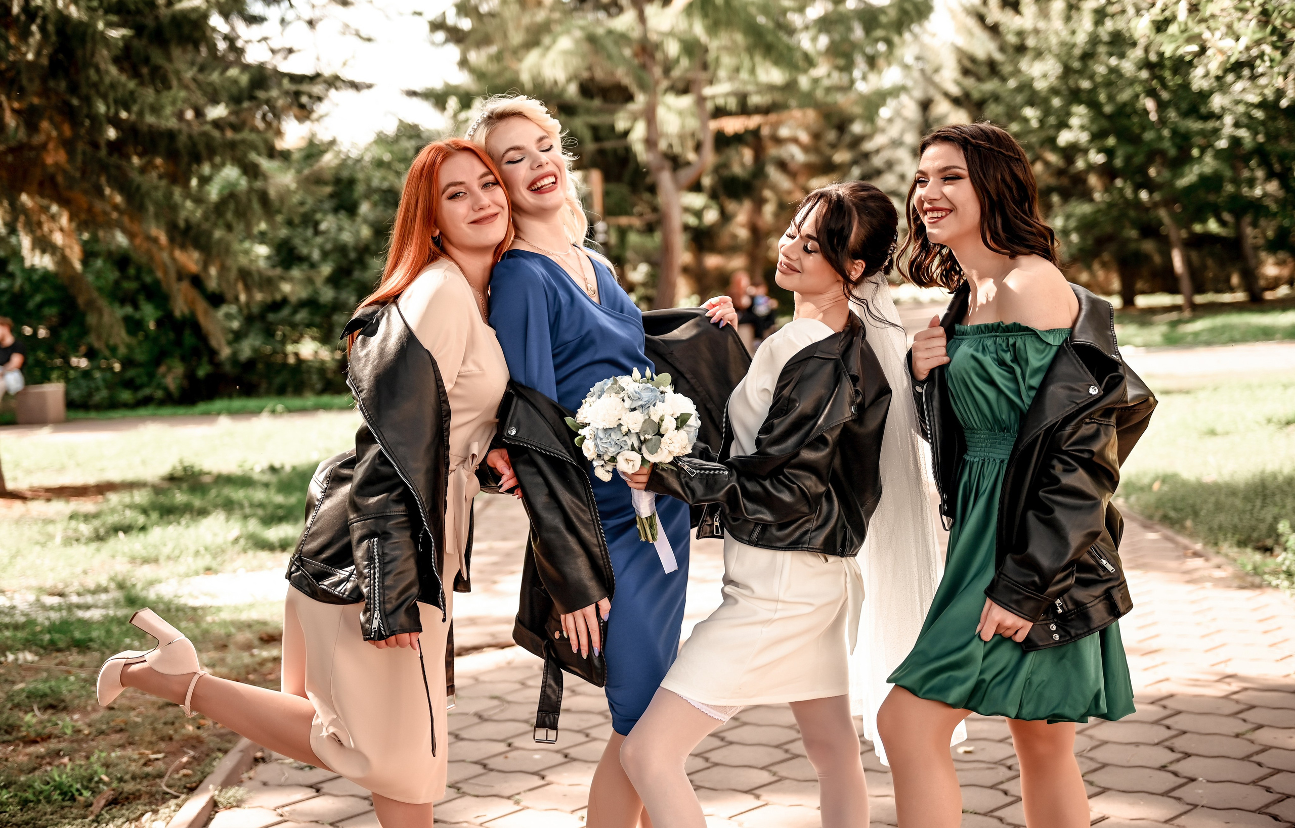 Небольшая часть фото со свадебной съемки Алексея и Даши. Свадебный, семейный, детский, контент фотограф в Омске Максим Ильин