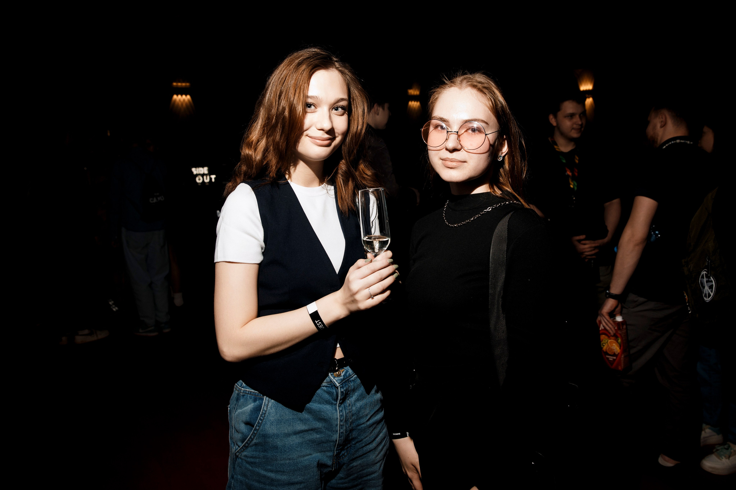 Darkside BlackOut. Свадебный и репортажный фотограф в Ярославле Евгений Шовдин