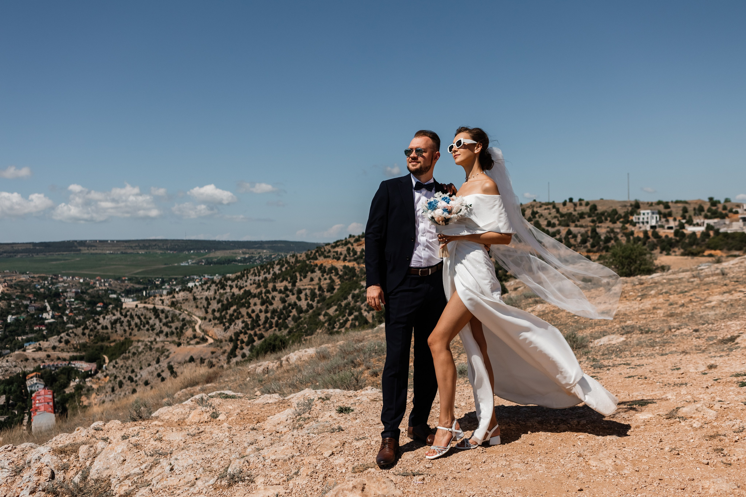 Свадебная съёмка в Балаклаве в крепости Чембало. Свадебный фотограф, фотосъемка в Крыму, Севастополе, Симферополе, Ялте