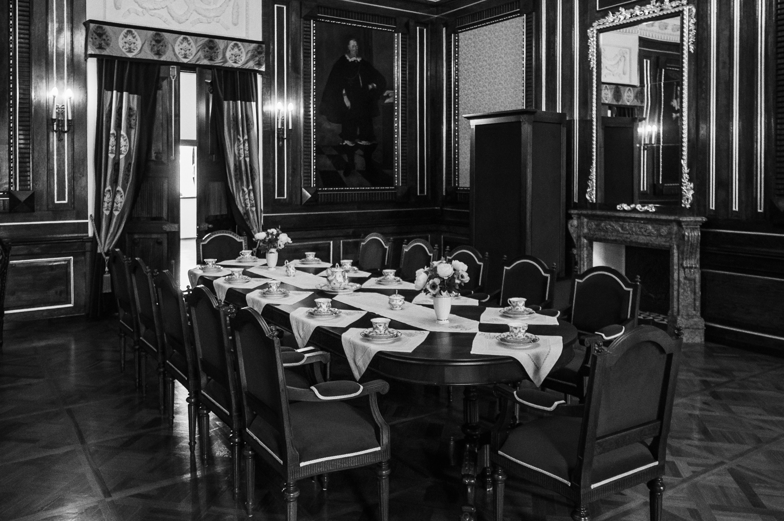 Несвиж 2013. Фотограф Антон Швец — Монохромная реальность