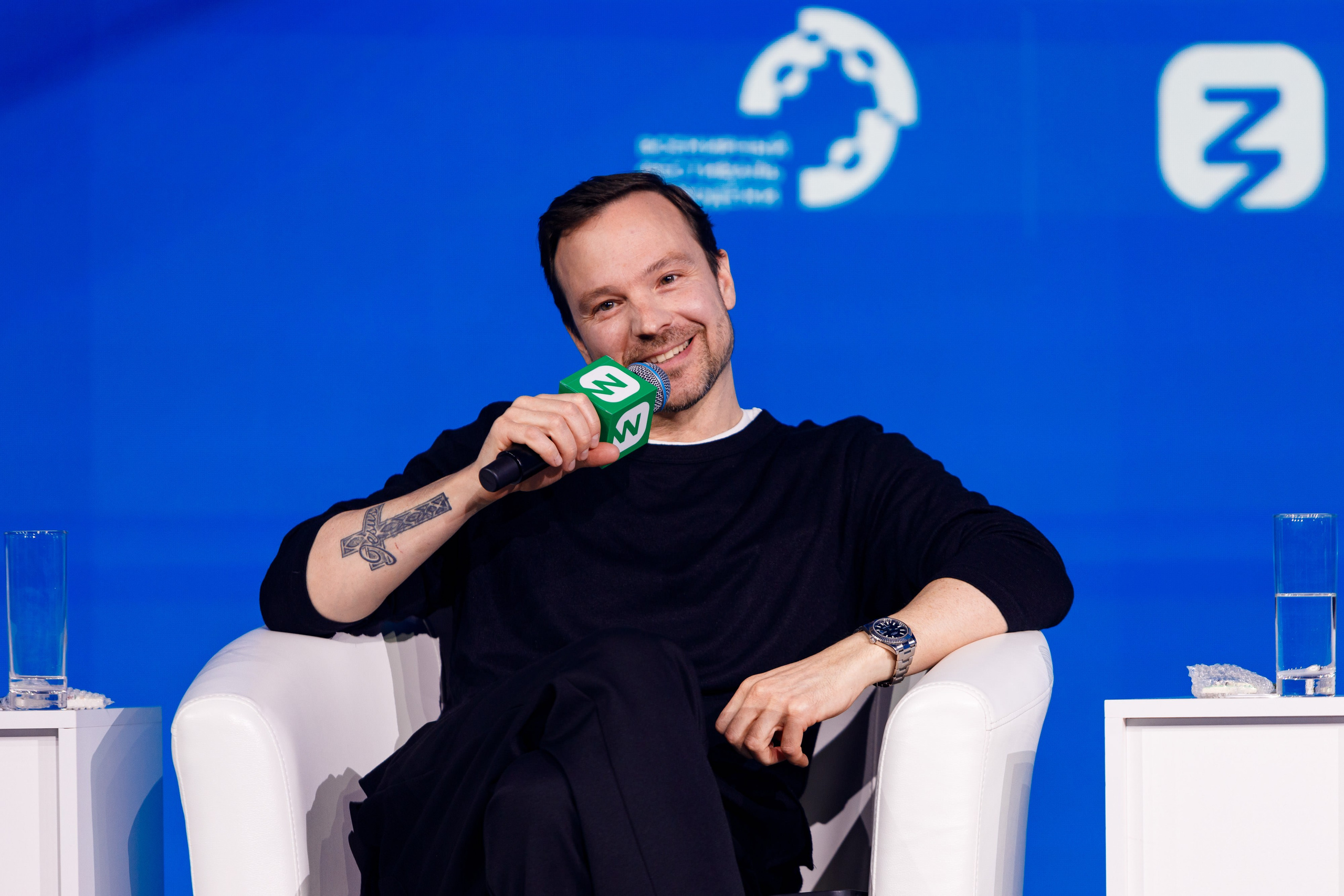 Всемирный фестиваль молодёжи 2024 в России. Репортажный фотограф в Москве, Сочи и Санкт-Петербурге