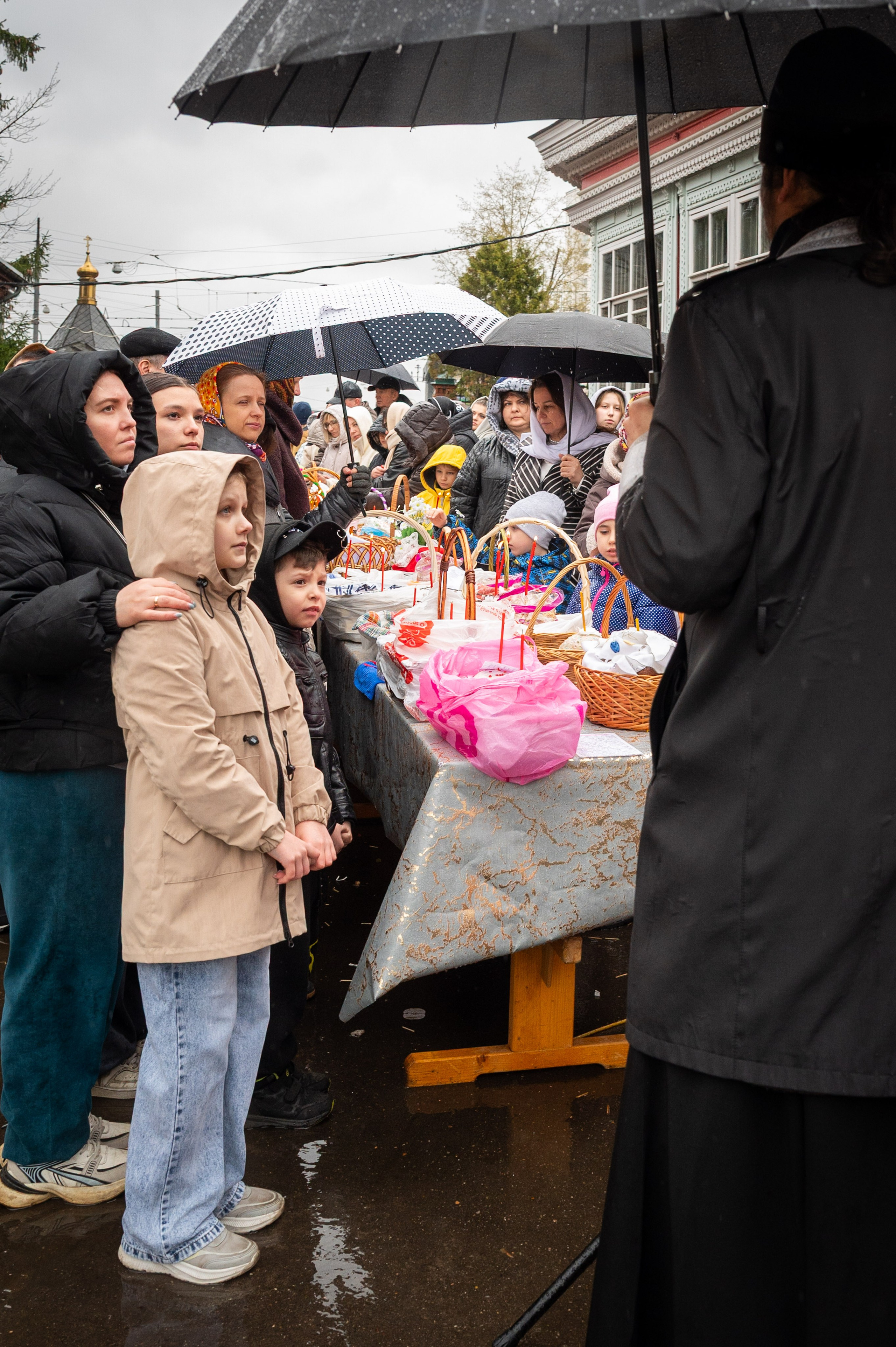 Богородский храм. Освящение снеди. Антон и Татьяна Денисенко — В храме