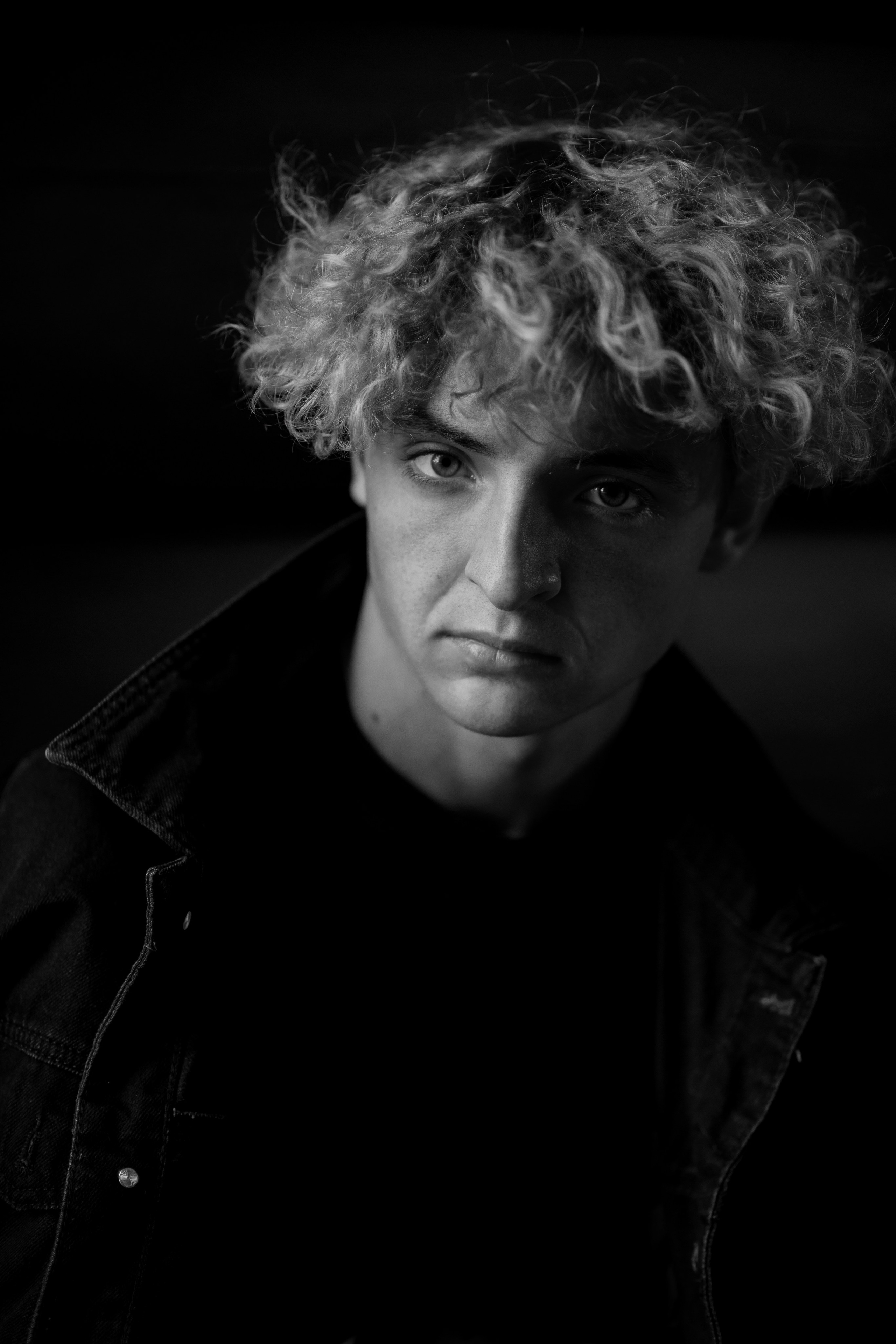 Фотосессия мальчика-подростка в Коломенском. Главная