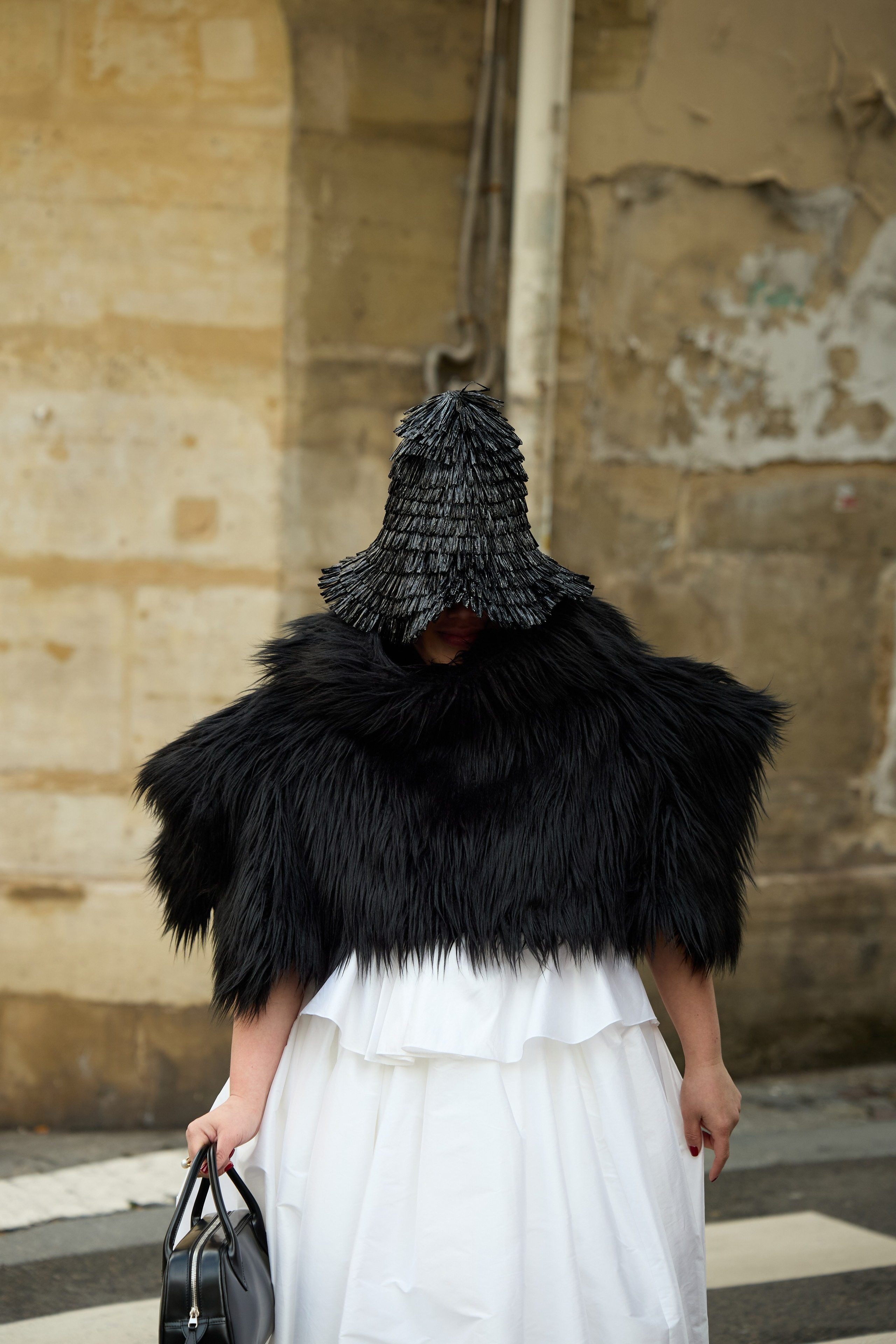 PFW MENSWEAR FALL/WINTER 25/26 Issey Miyake. Photographer in Milan Ivan Goncharov