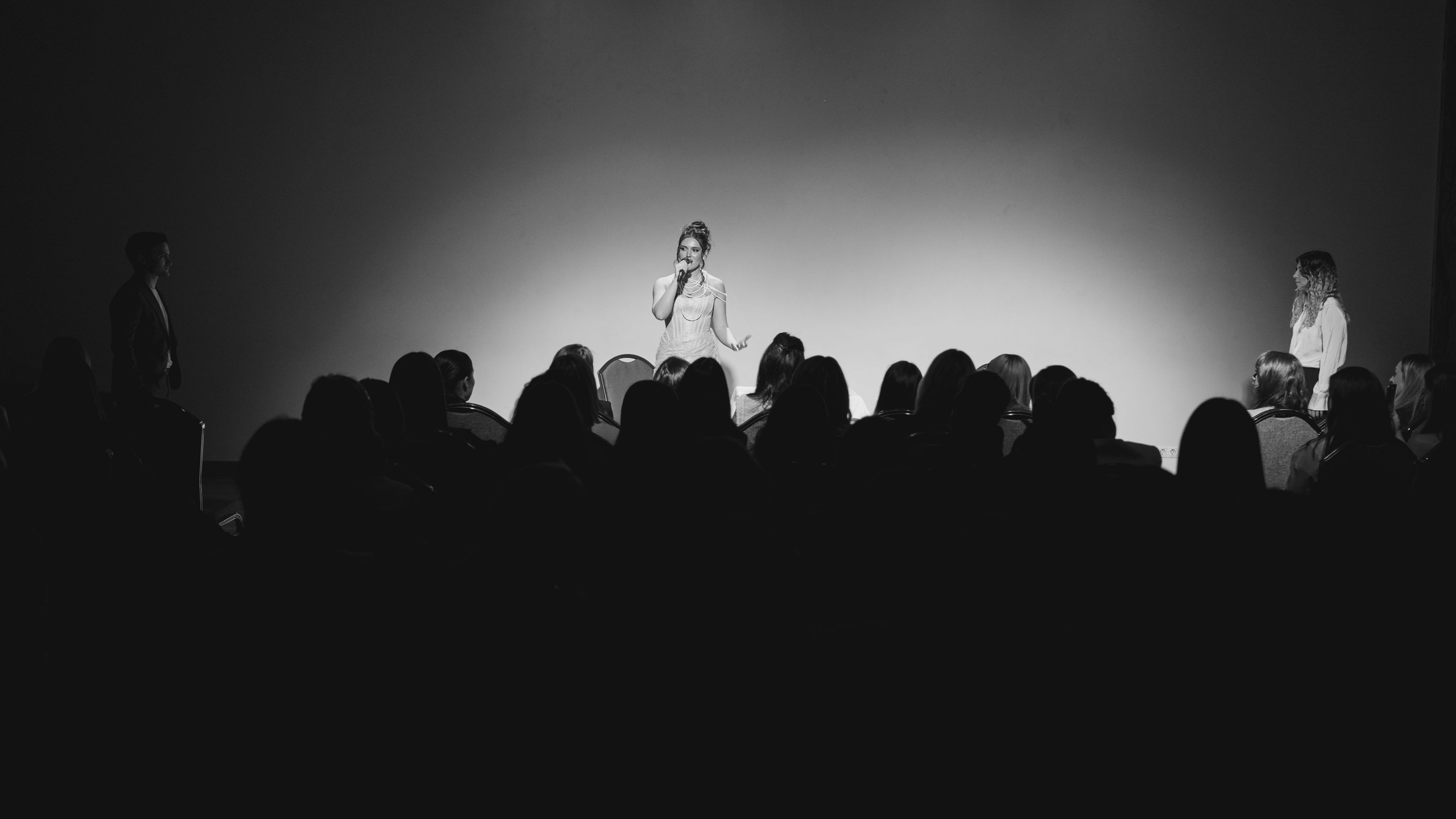 Своими глазами // Тренинг. Репортажный фотограф в Казани Виктория Трунова