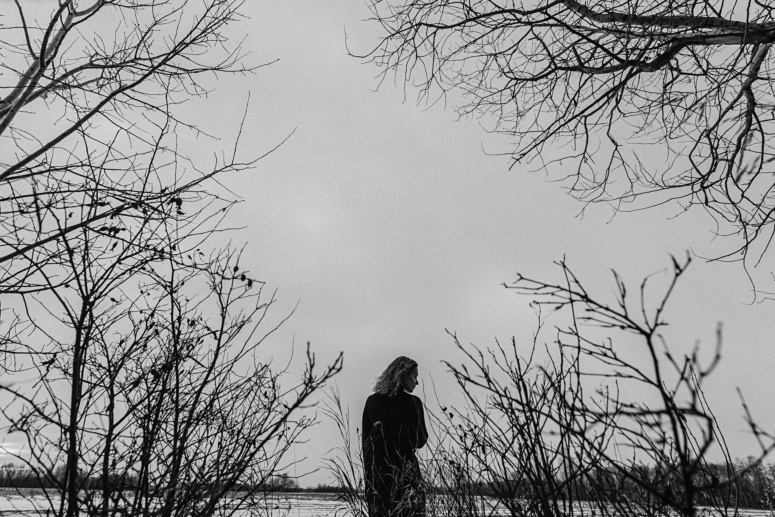 Меланхолия (поле). Семейный фотограф Тюмень, фотограф на роды Салмина Мария