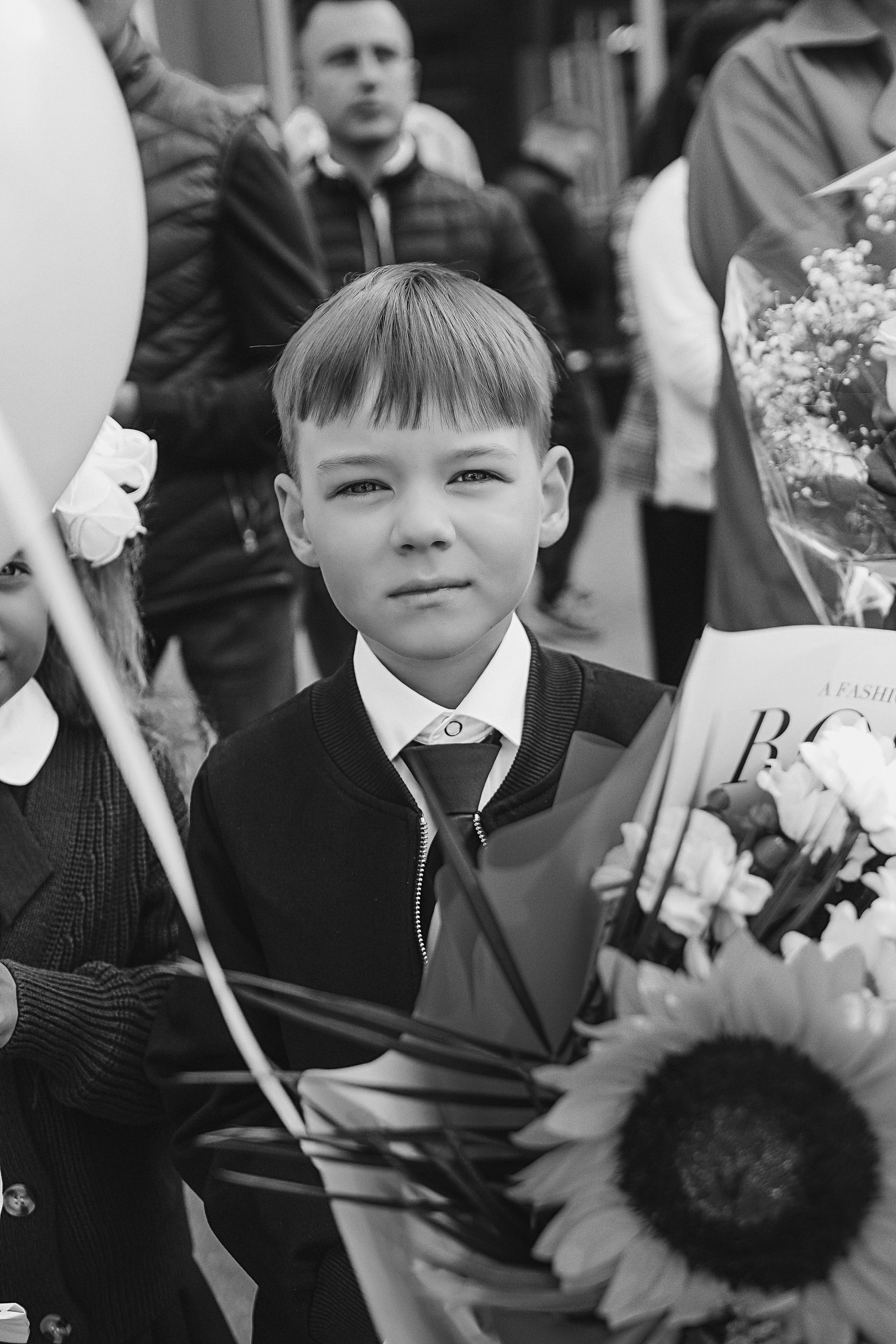 1 сентября линейка+кл час+портреты. Семейный фотограф Тюмень, фотограф на роды Салмина Мария