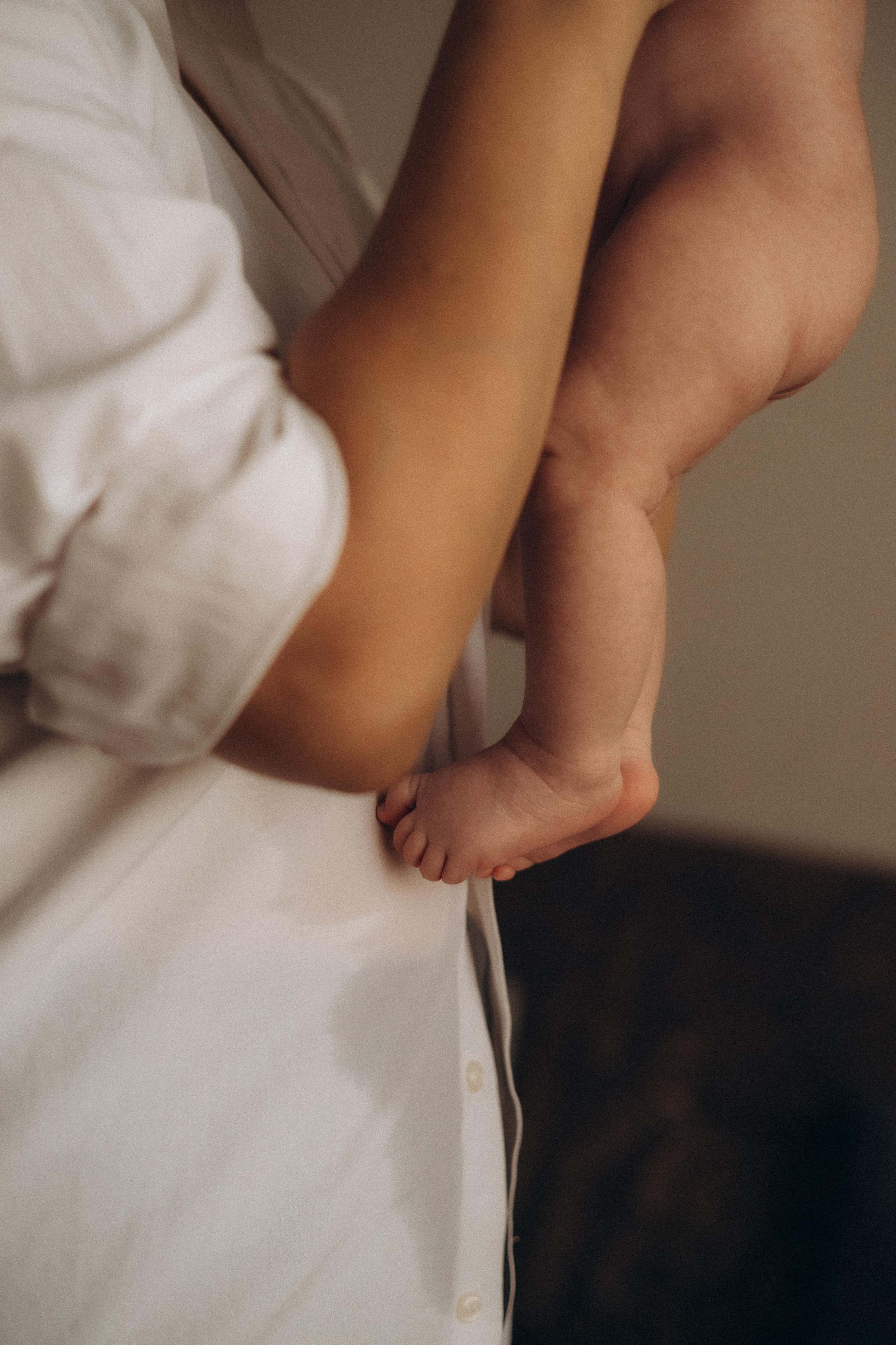 Мама и малыш. Семейный фотограф Новосибирск Фотограф на выписку Новосибирск