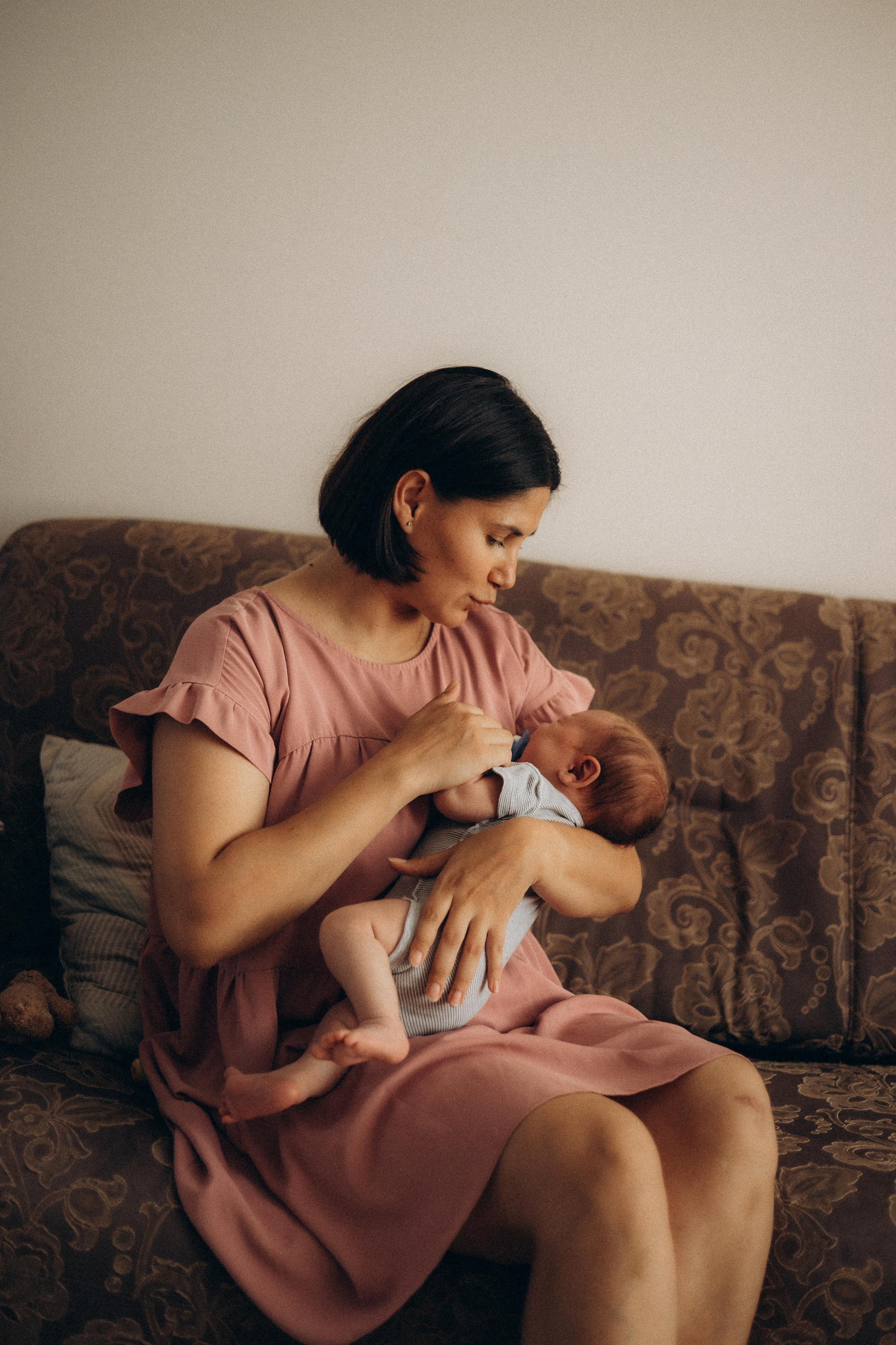 Мама и малыш. Семейный фотограф Новосибирск Фотограф на выписку Новосибирск