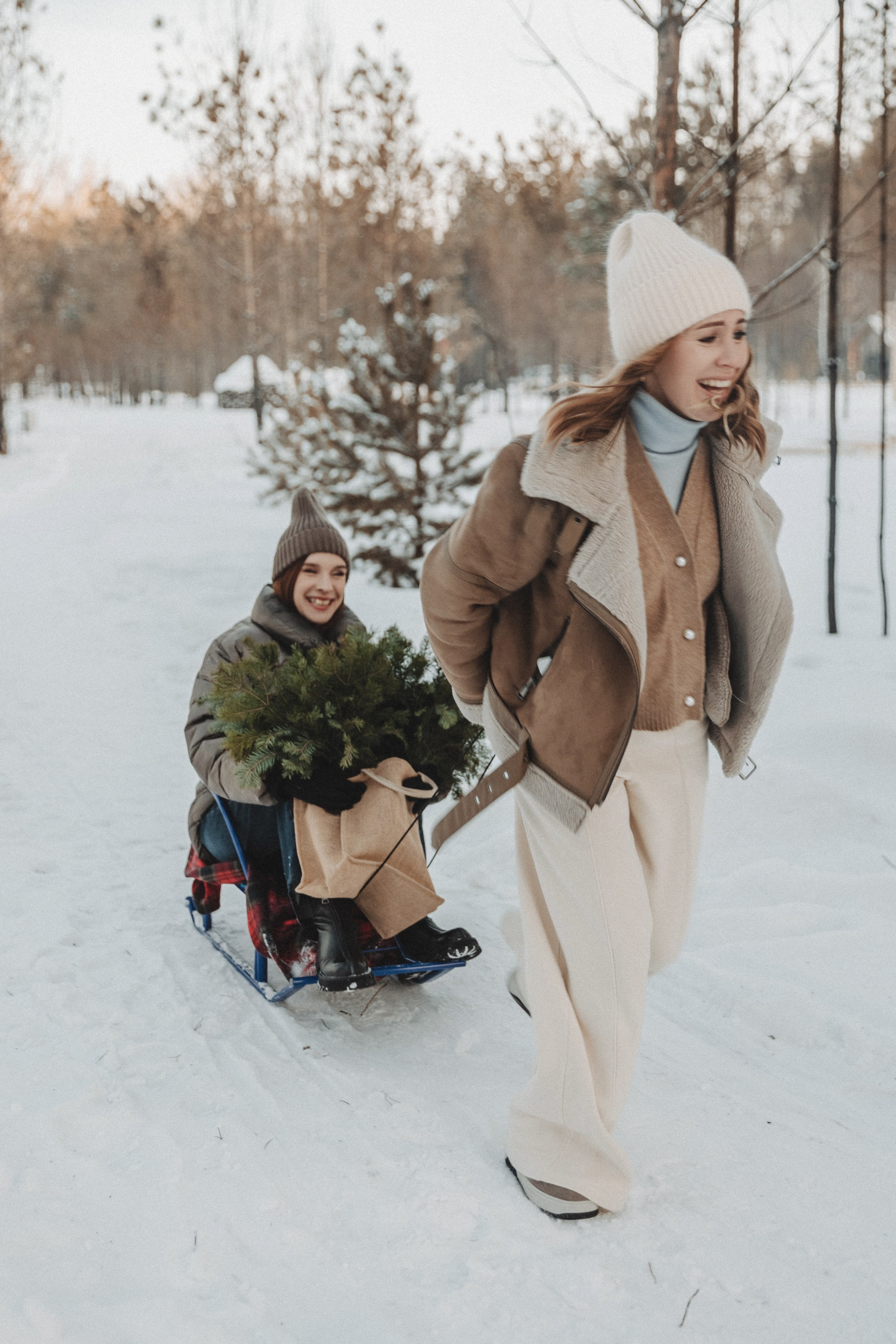 КСЮША, ОЛЯ И КАТЯ ` 22. Maria Startseva Photo