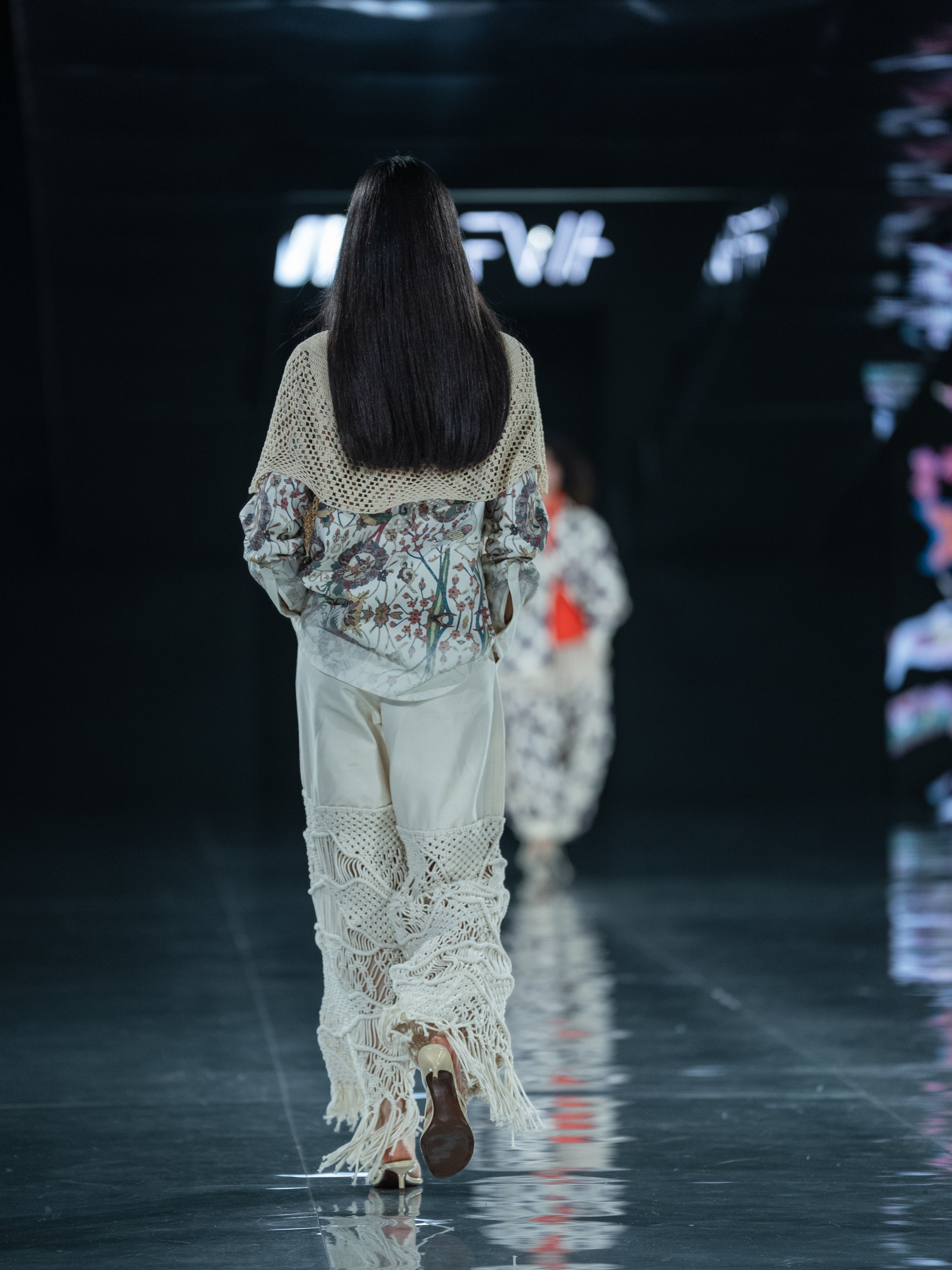 Visa Fashion Week Pre-Fall Mariko. Сайт Алматинского НЮ АРТ, будуар и фэшн фотографа Дениса Карпенко
