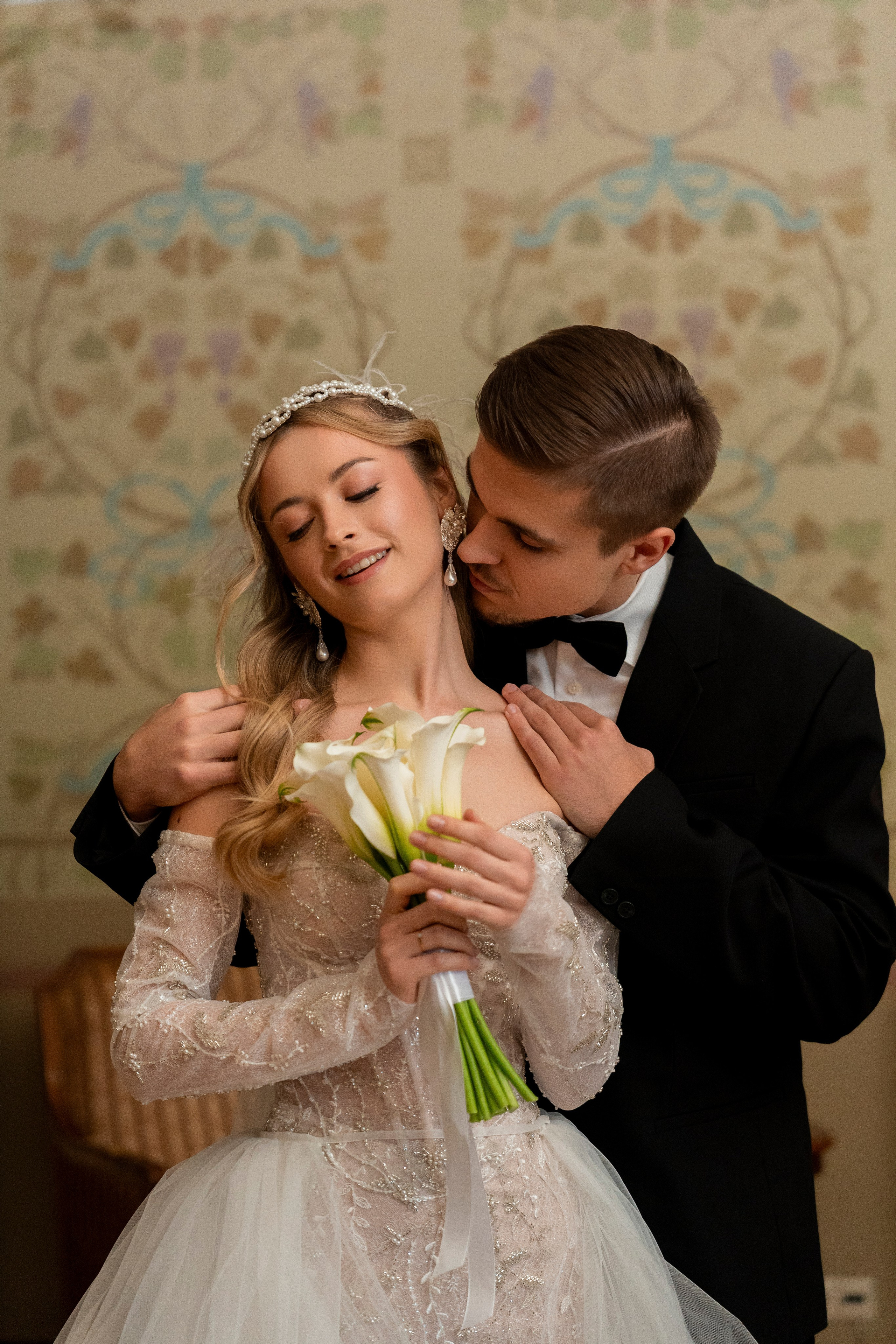 Свадебная фотосессия в отеле Метрополь. Свадебный фотограф в Москве Анна Полушина