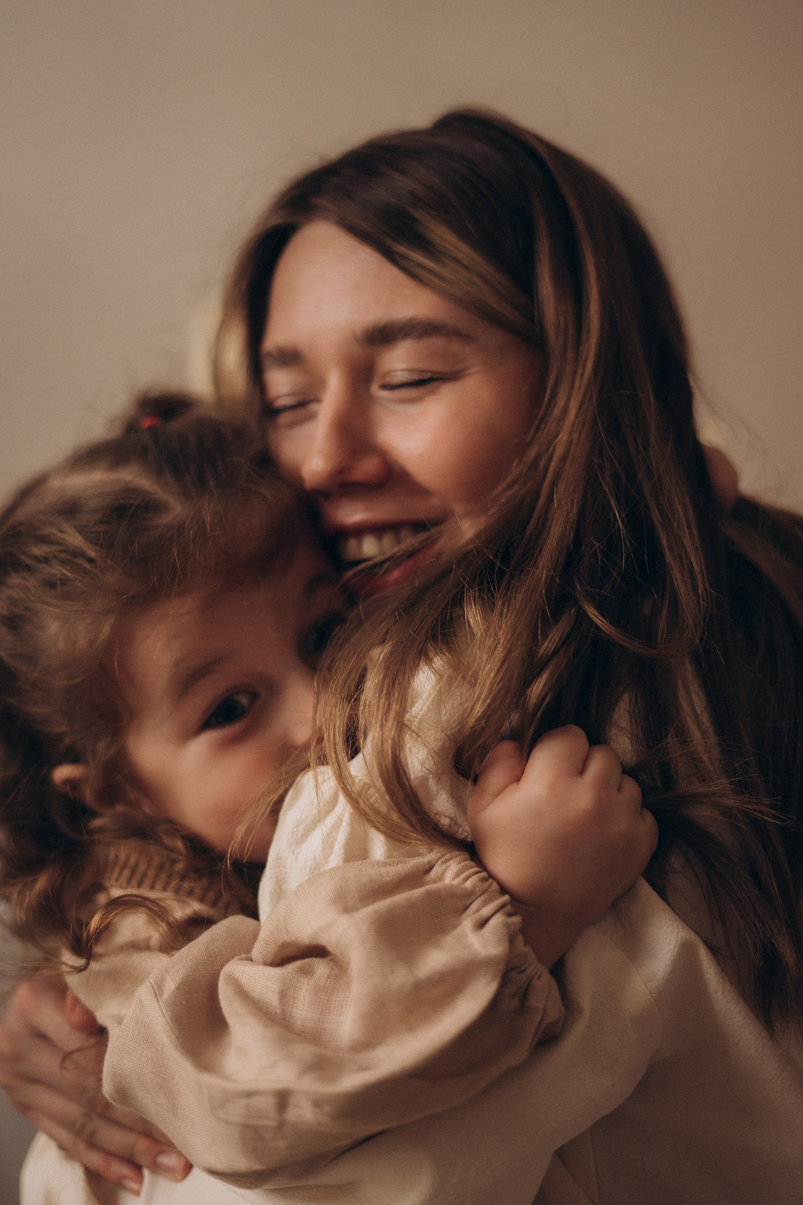 Женя, Ваня, Таисия и Есения. Главная