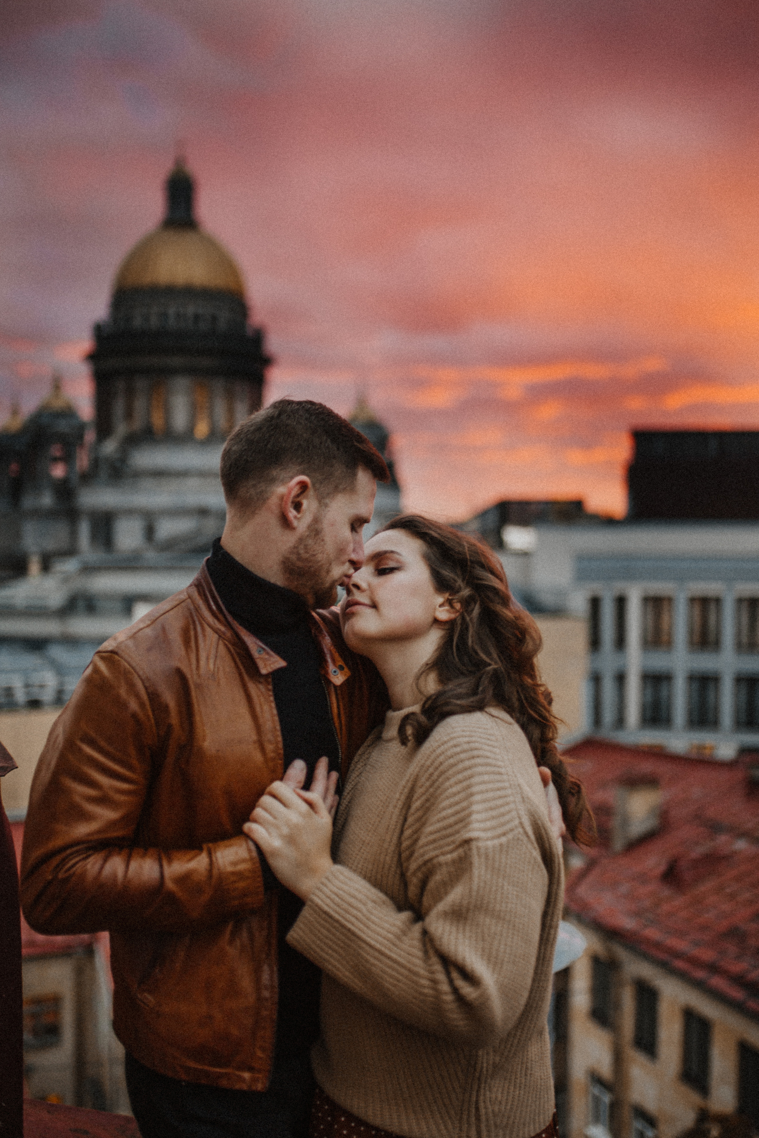 Настя и Сережа | Фантастический закат на крыше. Свадебный фотограф в Санкт-Петербурге Анастасия Селиванова