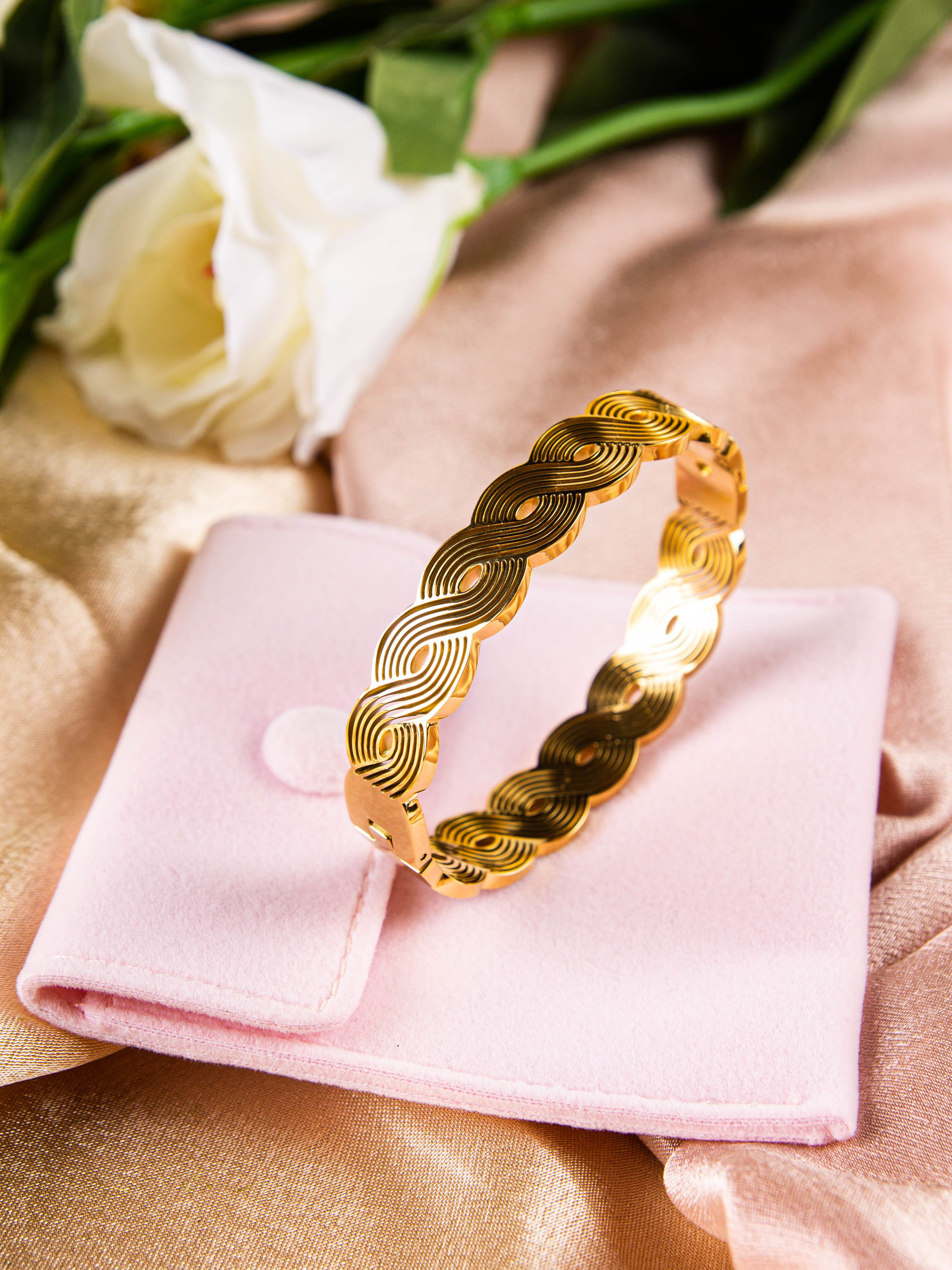 Бижутерия — браслеты. «Матрица»