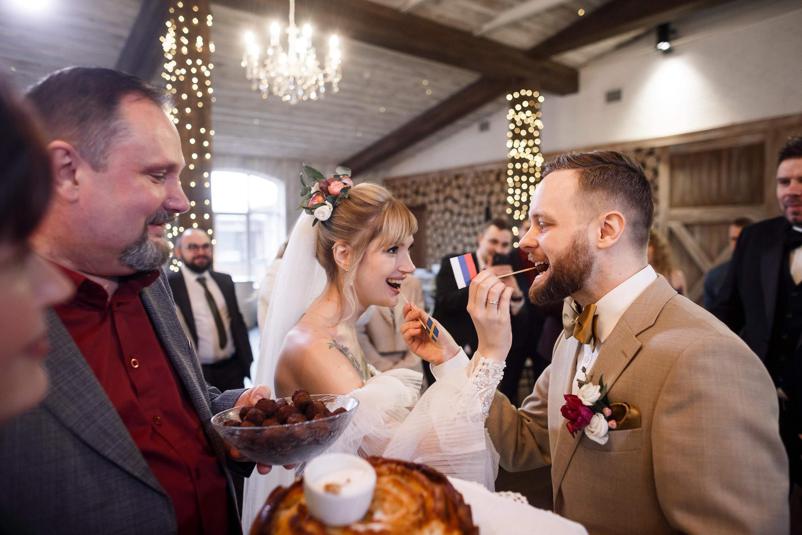 Интернациональная свадьба Россия и Швеция. Свадебный фотограф Игорь Брундасов 8PHOTO на свадьбу венчание загс СПб