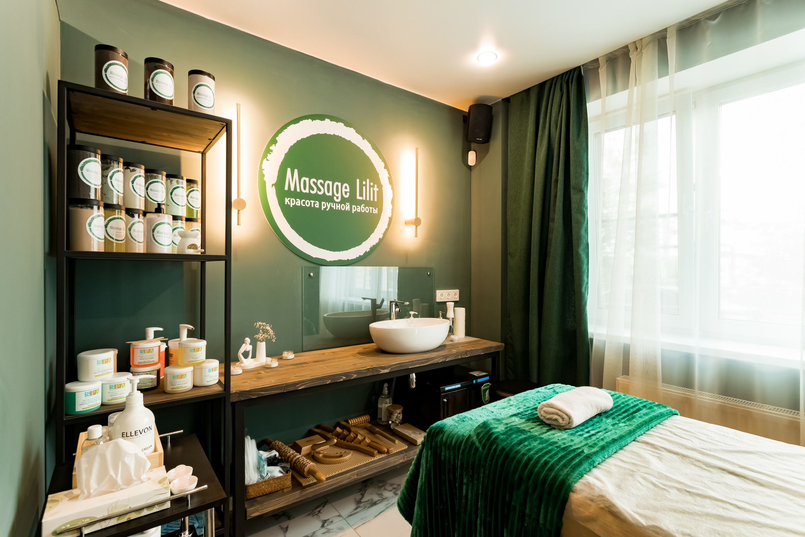 Интерьерная фотосессия для массажного салона Massage_Lilit. Интерьеры, Контент, Портреты | Фотограф в Москве Дани Терно