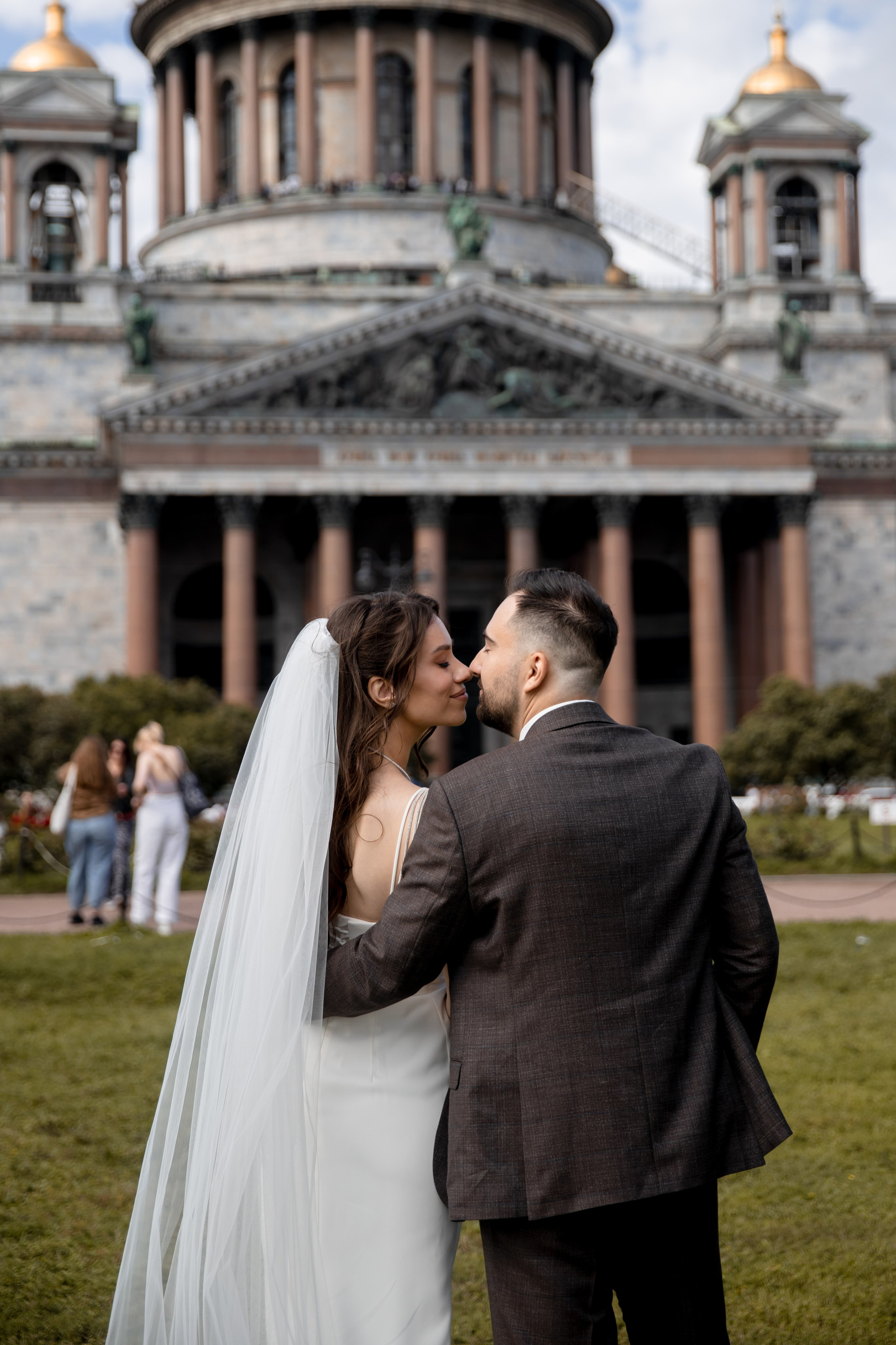 Анна и Александр / Прогулка + ЗАГС. Свадебный и семейный фотограф в Москве Диана Левченко
