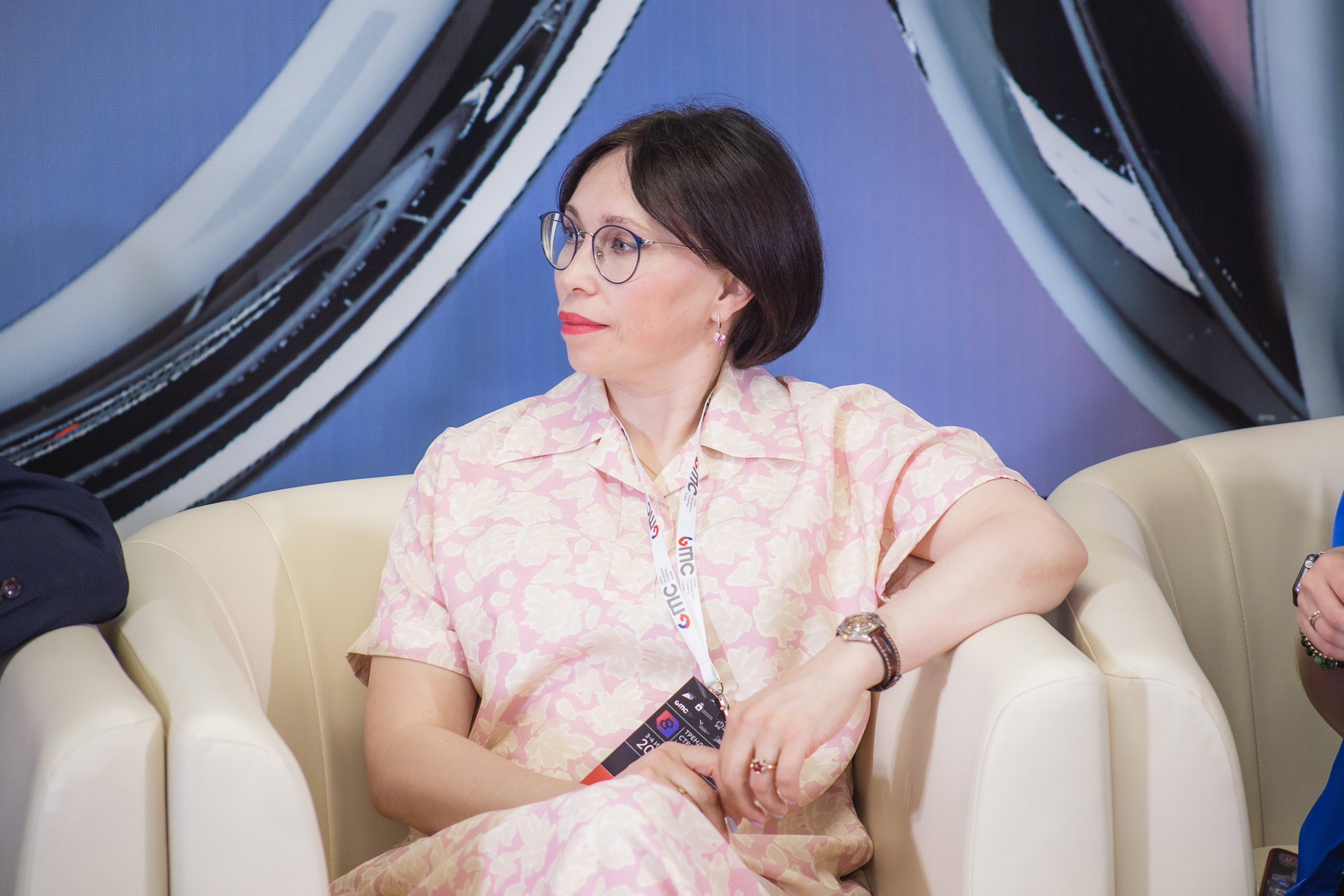 Репортаж с конференции GMC в Перми – фотографии. Репортажный фотограф в Перми Денис Голдобин