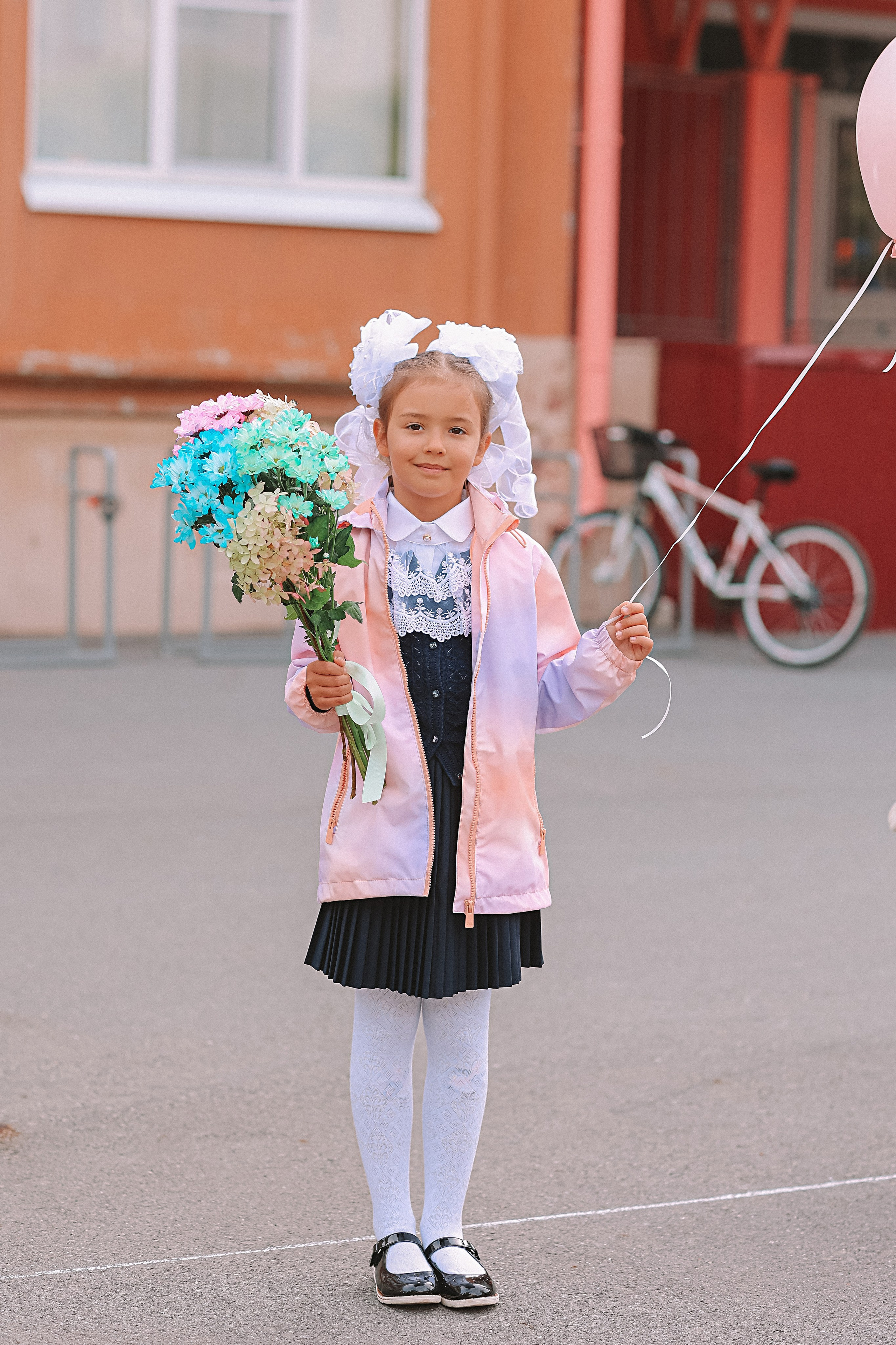 1 сентября линейка+кл час+портреты. Семейный фотограф Тюмень, фотограф на роды Салмина Мария