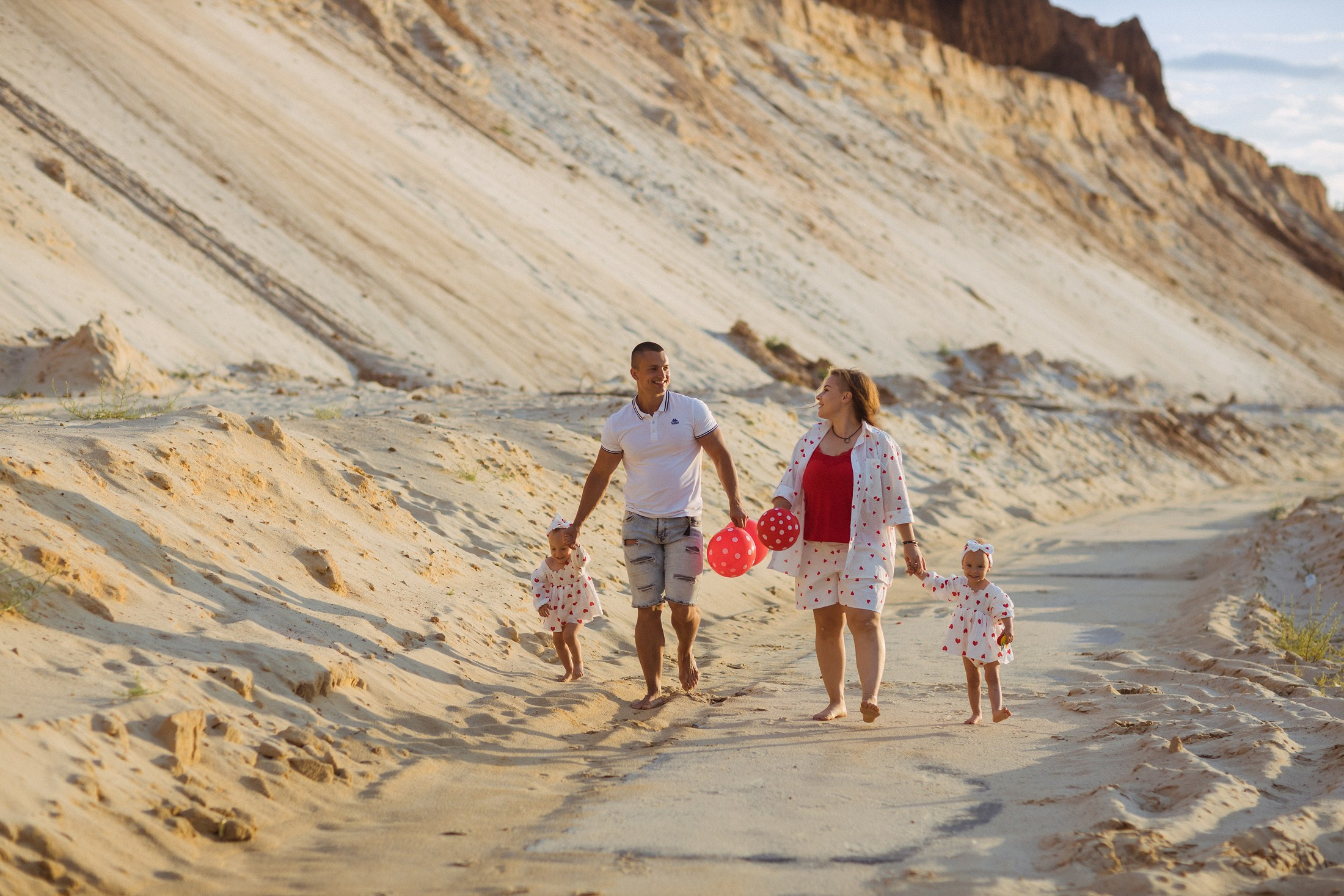 Прогулочная съемка Тани на карьере. Фотографы в городе Волгограде — Людмила Агеева и Алексей Околелов