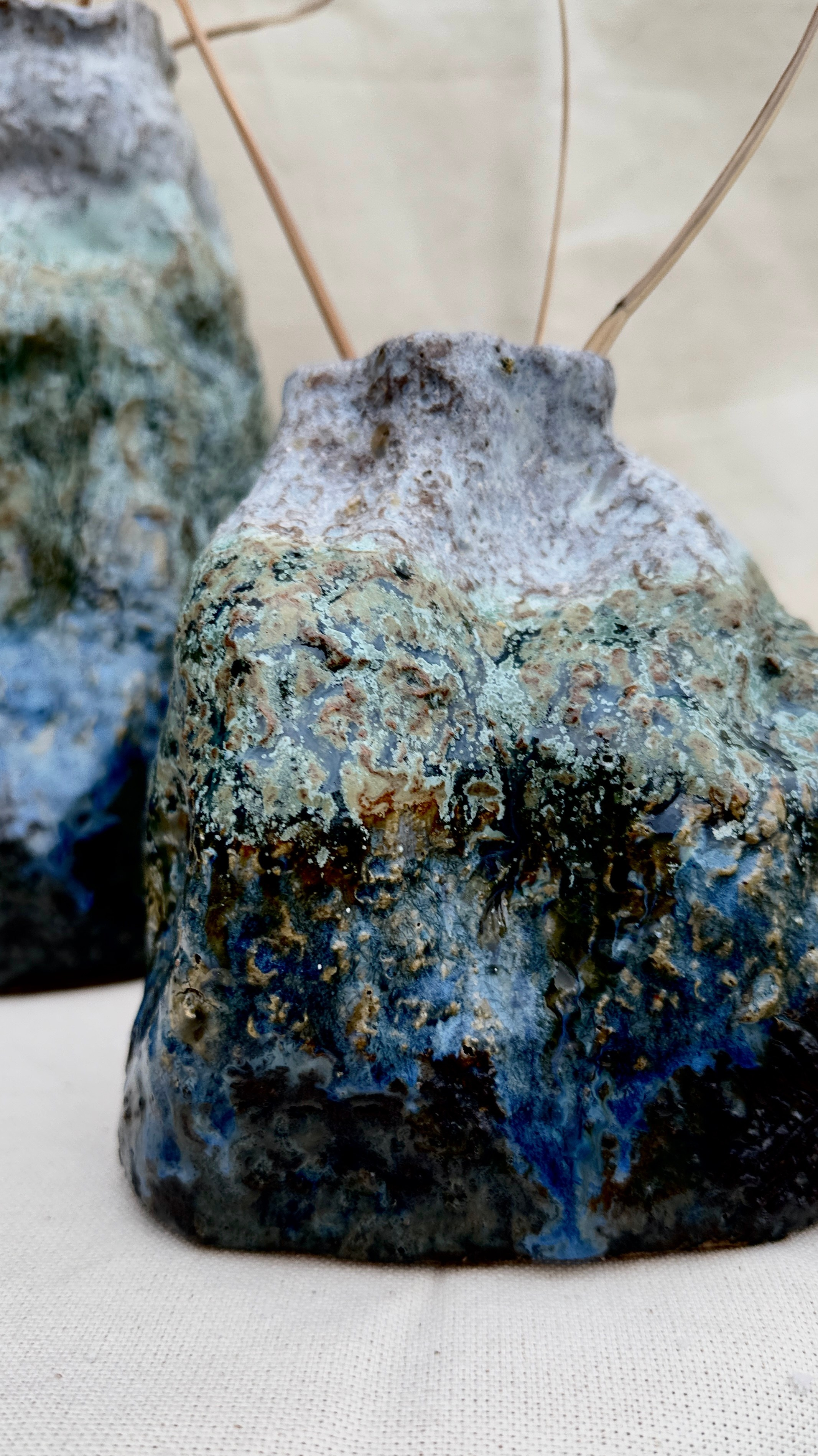 Парные вазы «Послание в бутыле». Арт-керамика Катерины Жизневской