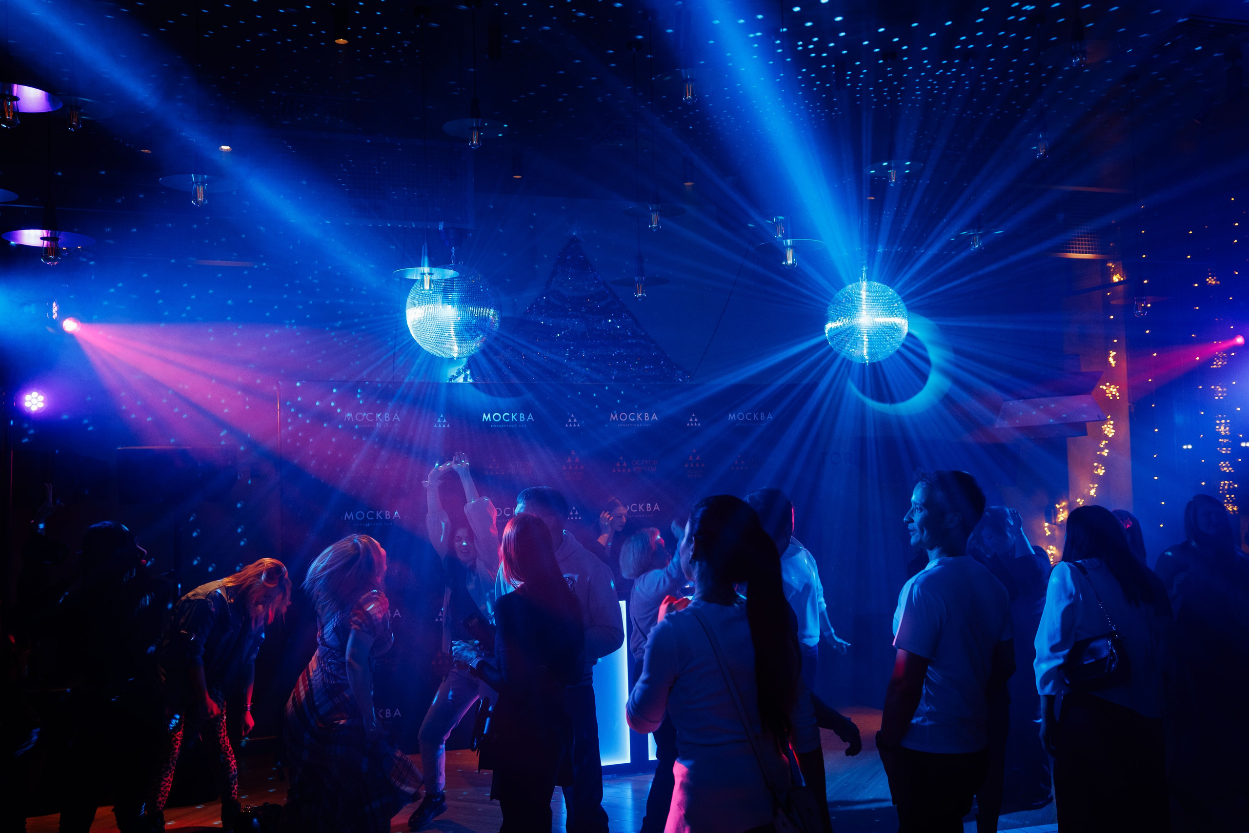 Открытие ресторана Baleno в Острове мечты. Репортажный фотограф на мероприятие в Москве Алексей Терентьев