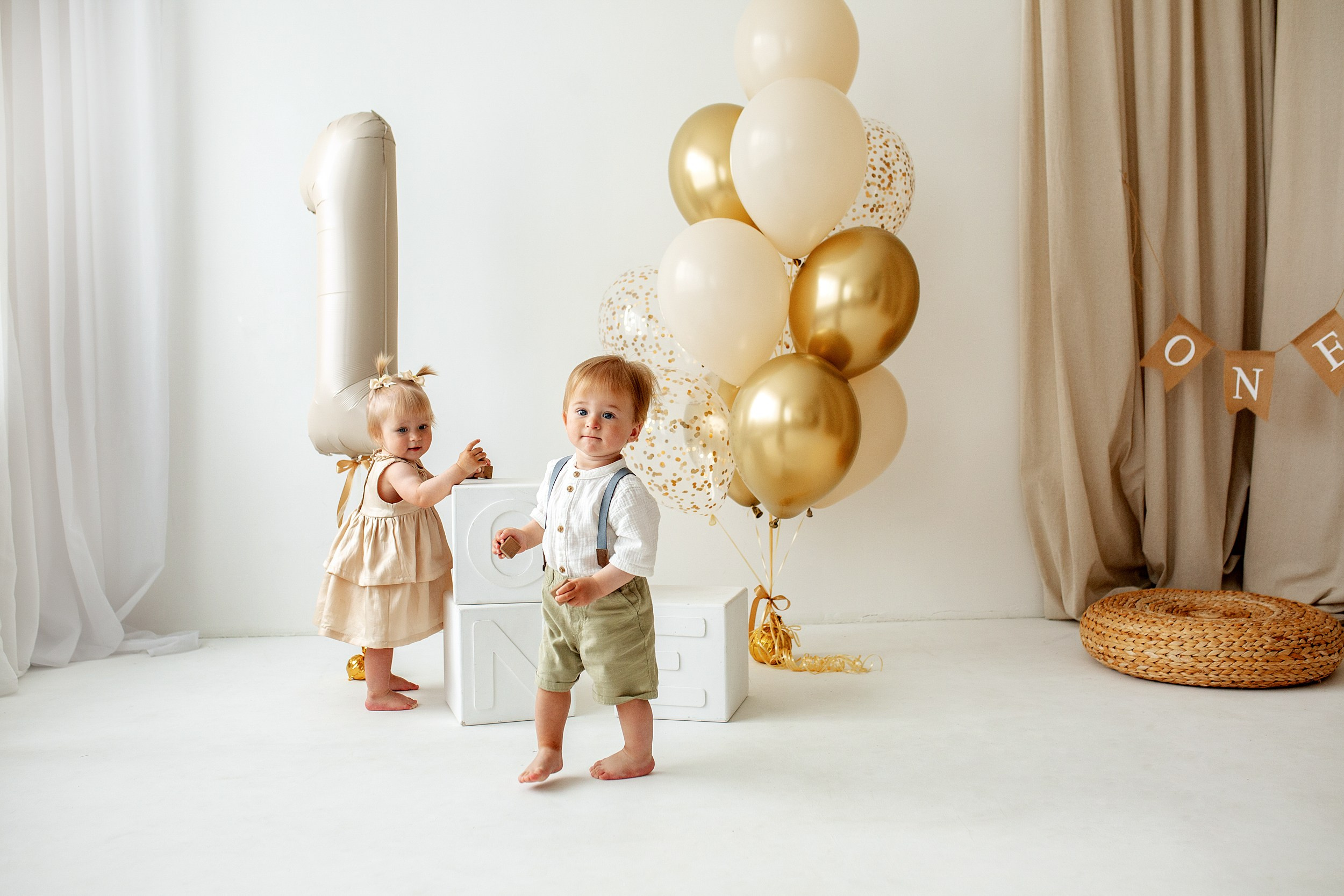 ВАРЯ и ИЛЬЯ 1 год. Фотограф новорожденных Оксана Полевская