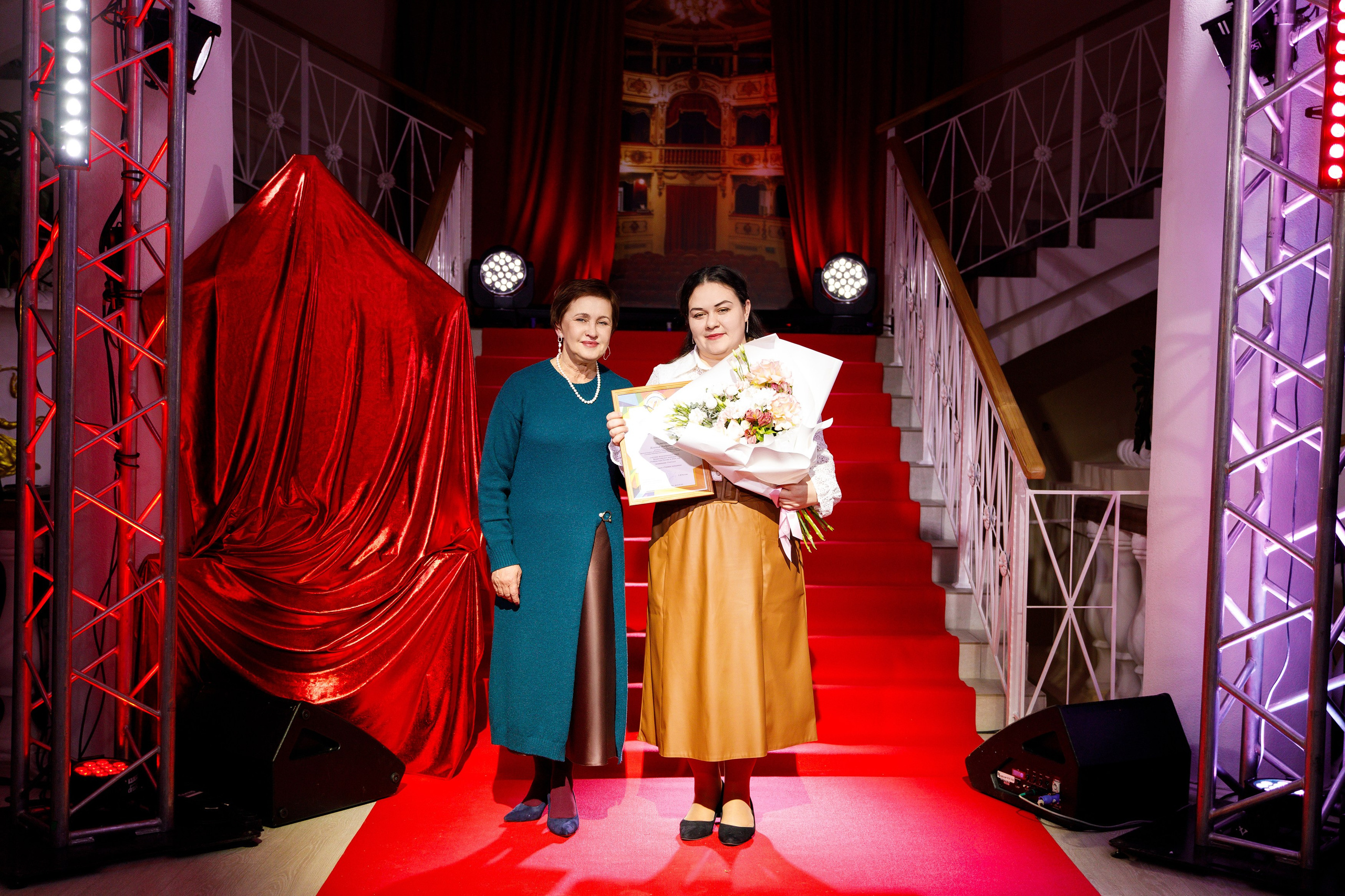 Награждение победителя конкурса «Учитель Года» г. Горнозаводск. Фотограф Дмитрий Молчанов | Фотограф Пермь | Фотограф