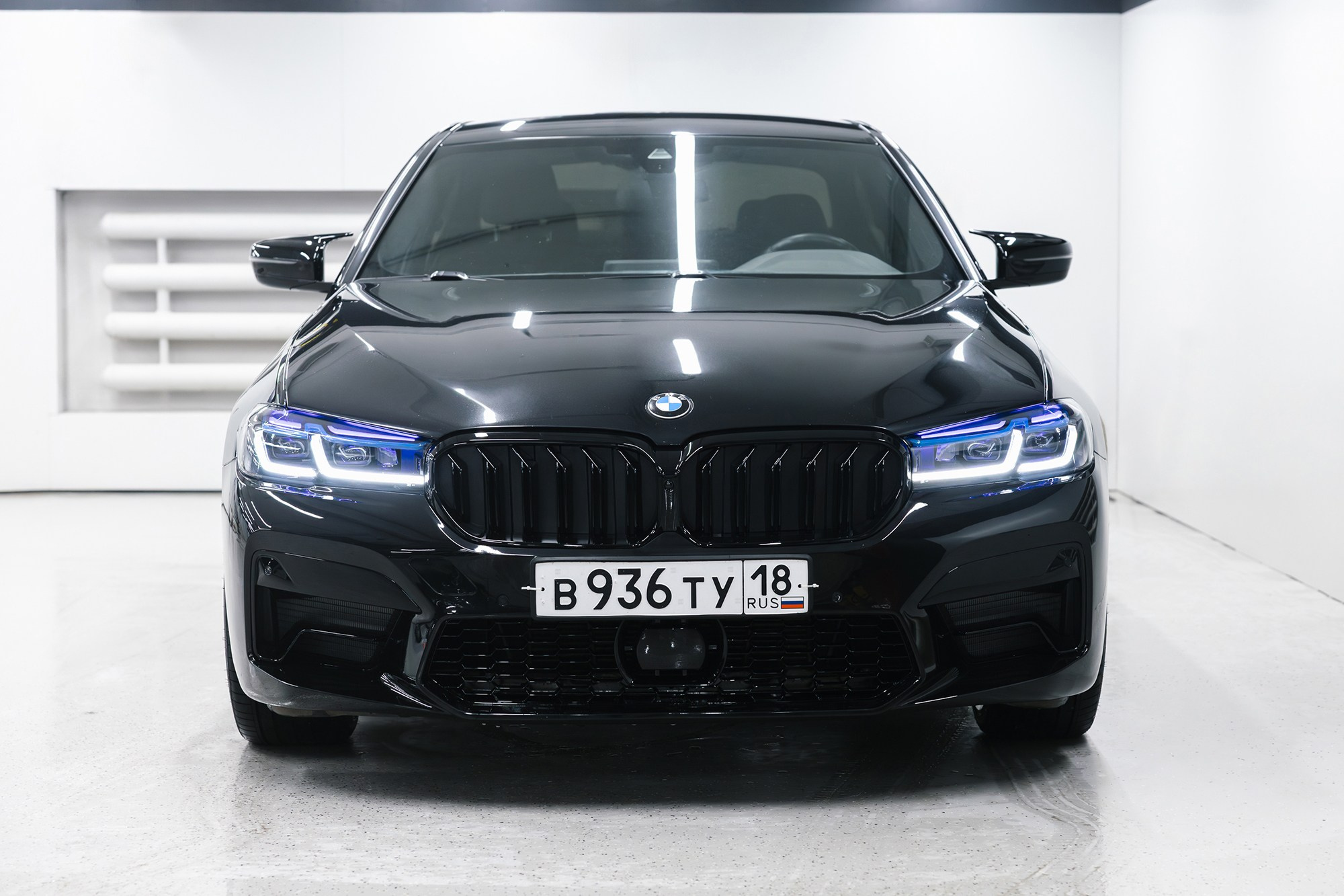 BMW 5 серия 2.0 AT, 2021, 136 265 км BMW 5 серия 2.0 AT, 2021, 136 265 км 3 800 000 ₽ X-TRADE. Автосалон «Х-Авто»