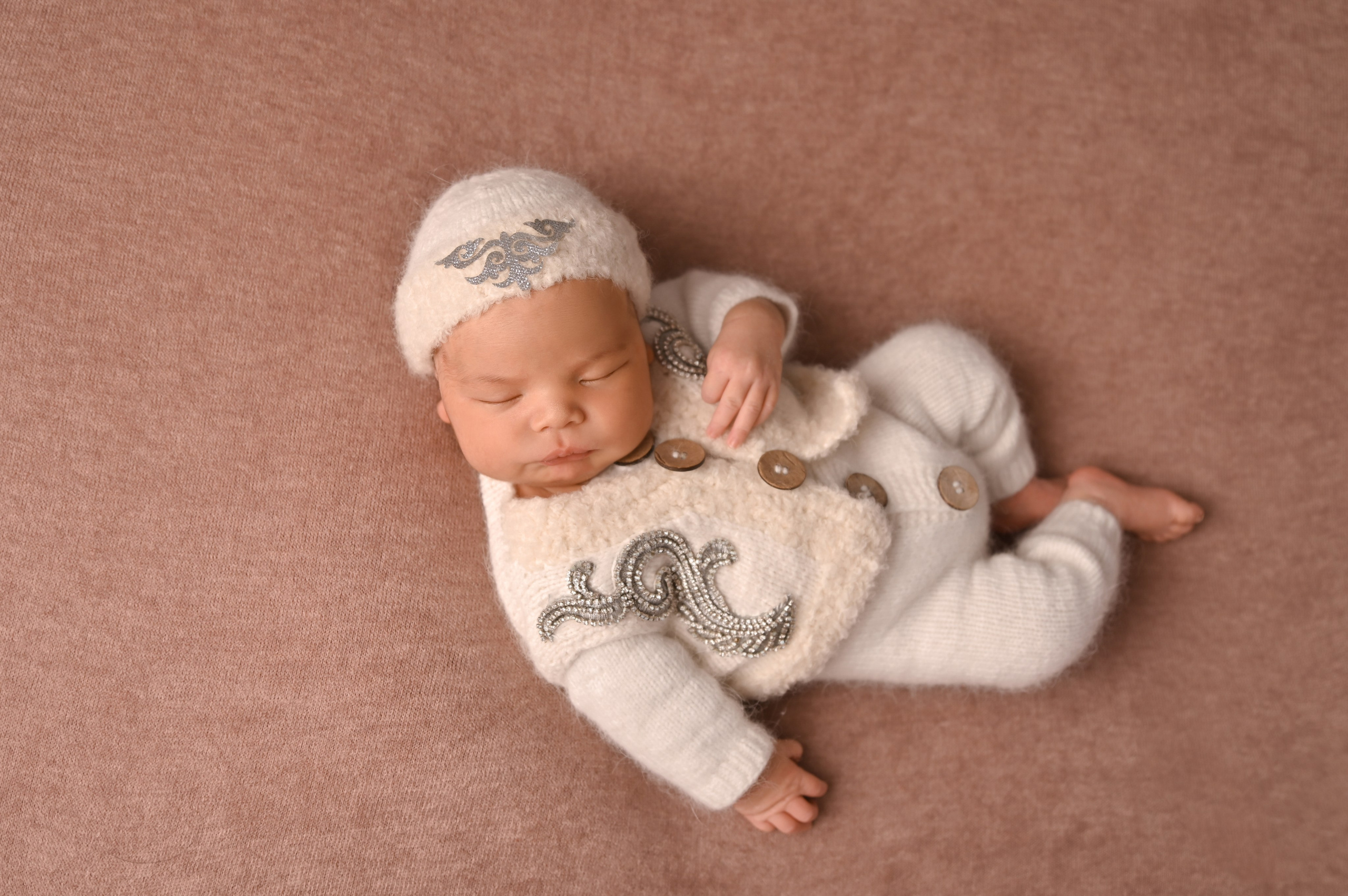 Фотосессия Исмаила. Фотограф Новорожденных и семейный Элла Огай г. Сатпаев