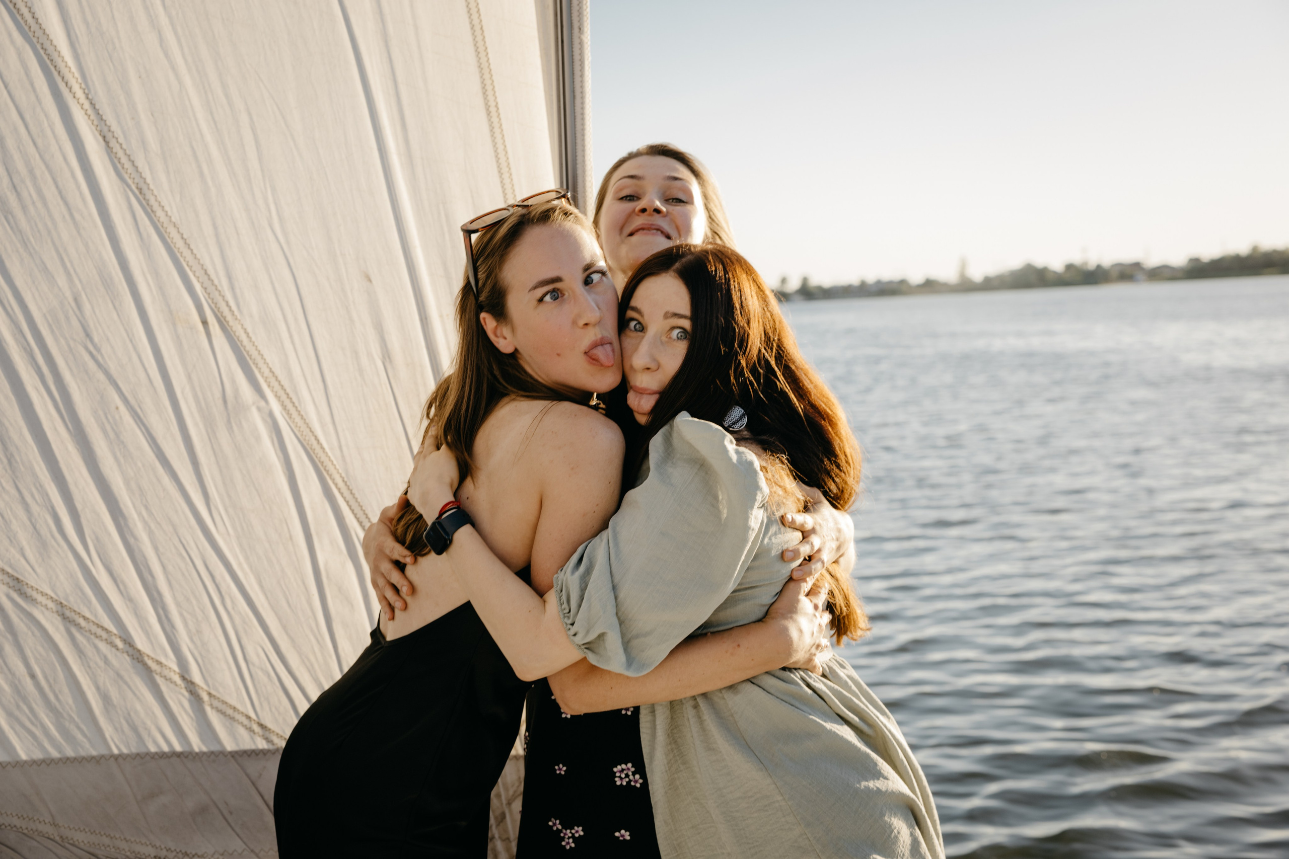 Прогулка на яхте. Фотограф Эдуарда Титанян