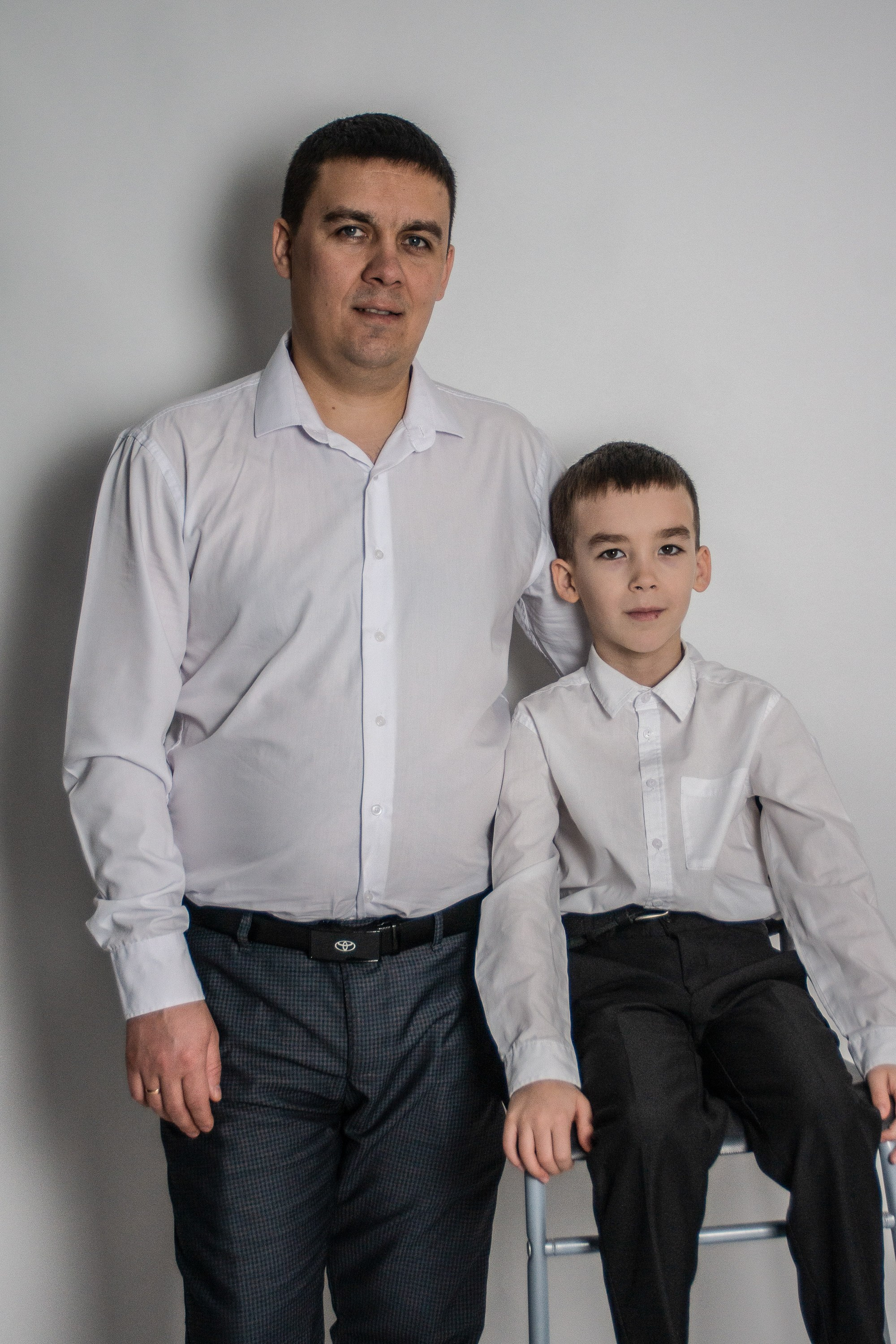 Студия (новогодняя семейная). Разноплановый фотограф в Москве