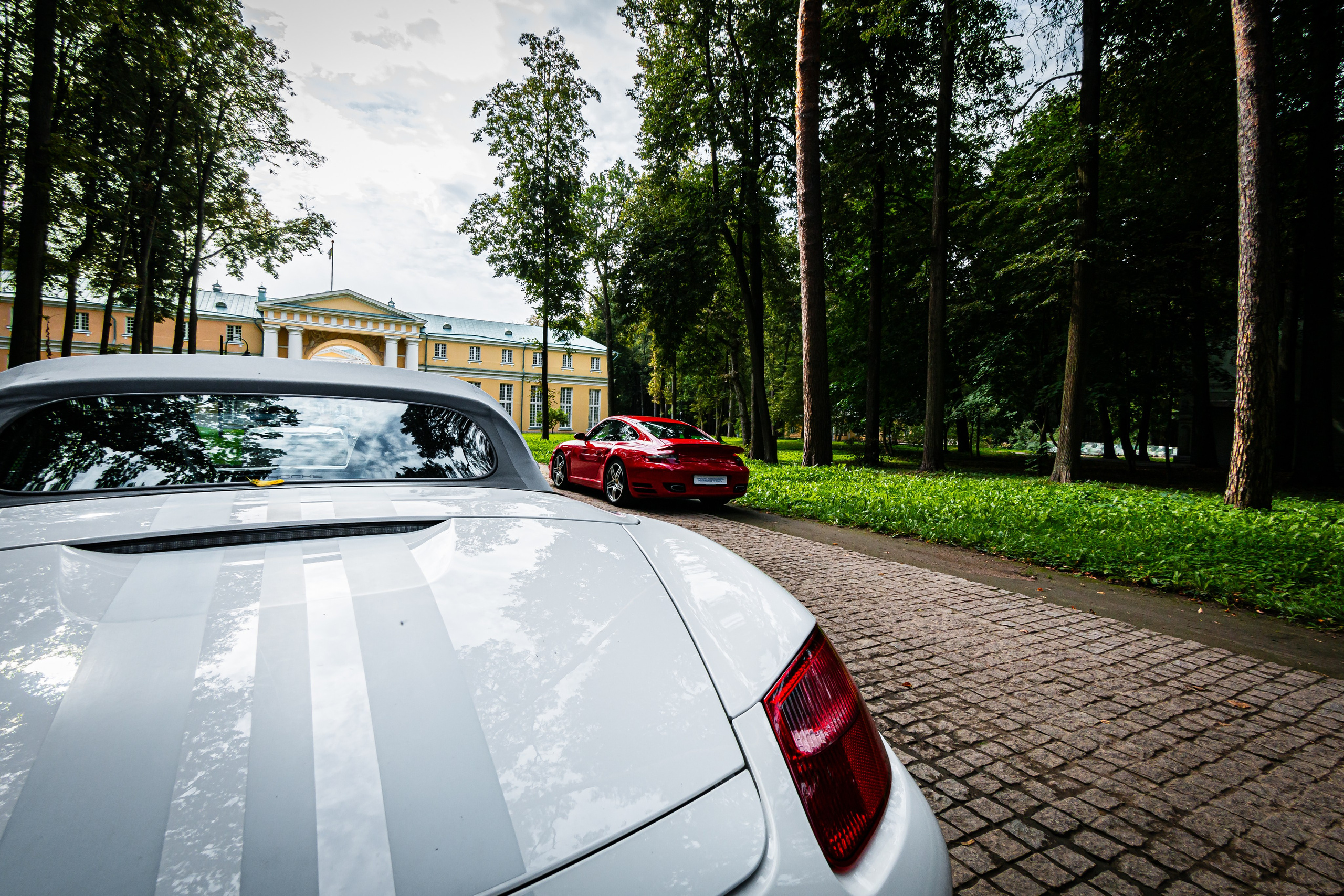 Автовыходные автовыставка фотографии фотограф ретро автомобили музей усадьба Архангельское подмосковье porshe 