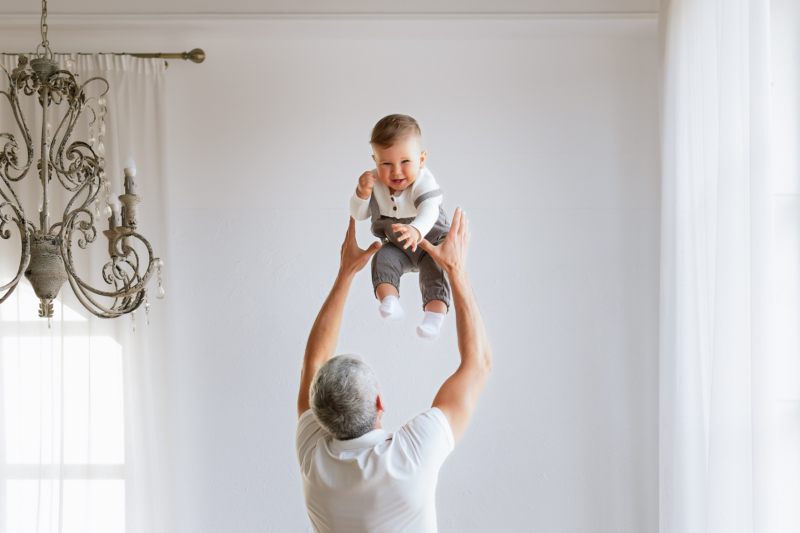 Свадебный, репортажный и семейный фотограф в Ярославле Артём Коротыш