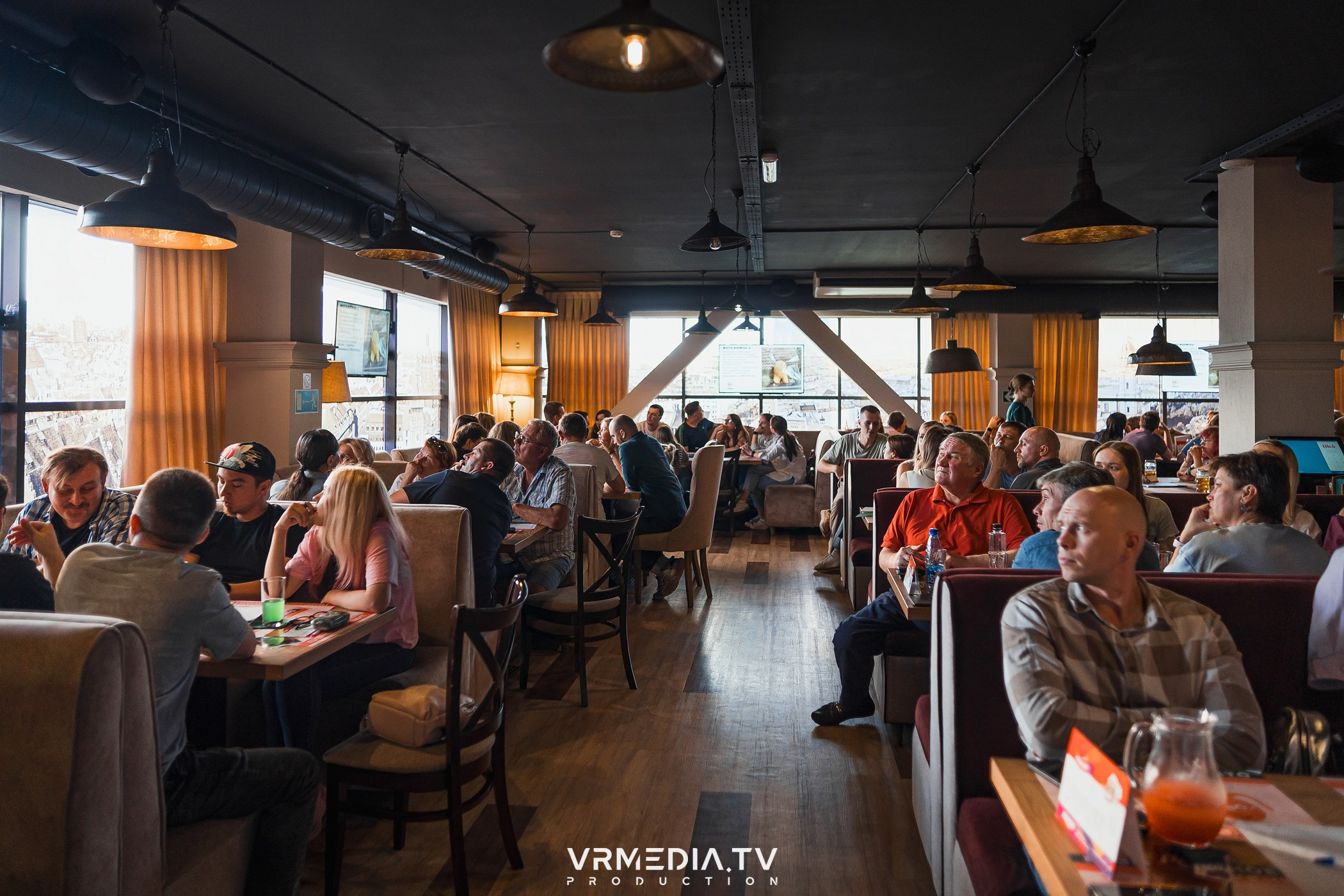 Эйнштейн Party в ресторане «Мюнхен»