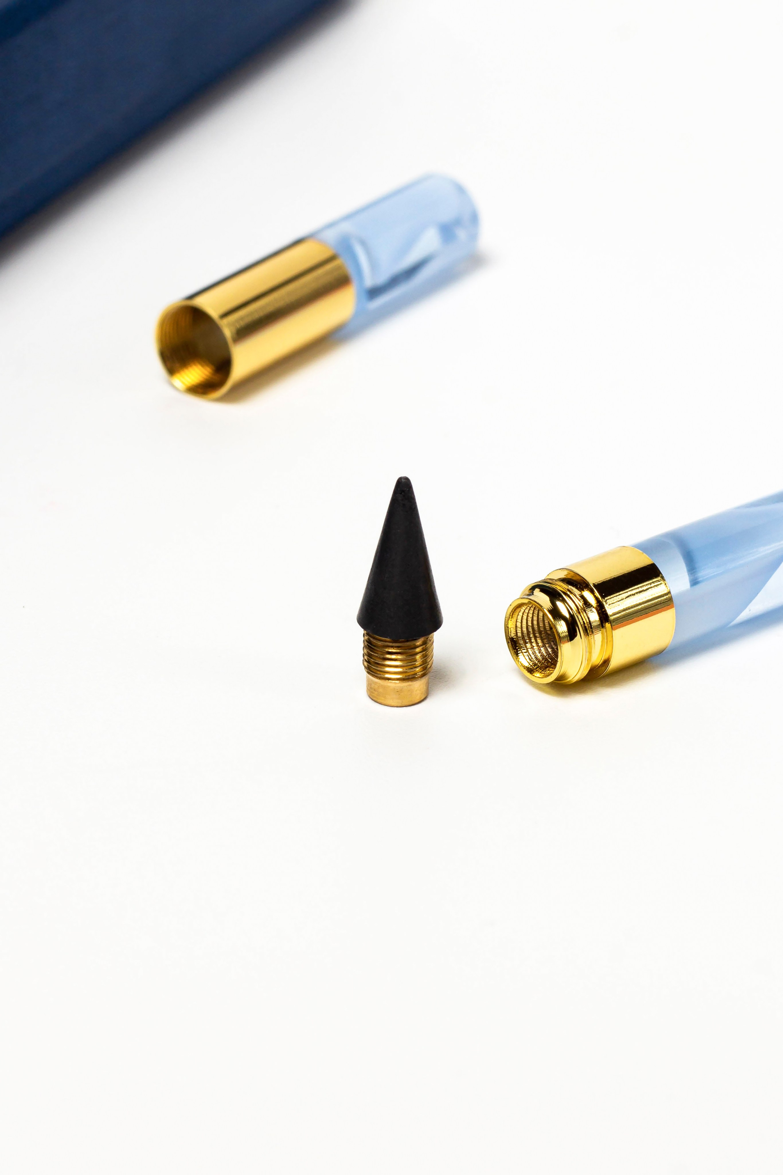 Предметная фотография канцелярских принадлежностей и сувениров. Предметный фотограф в Москве и Московской области