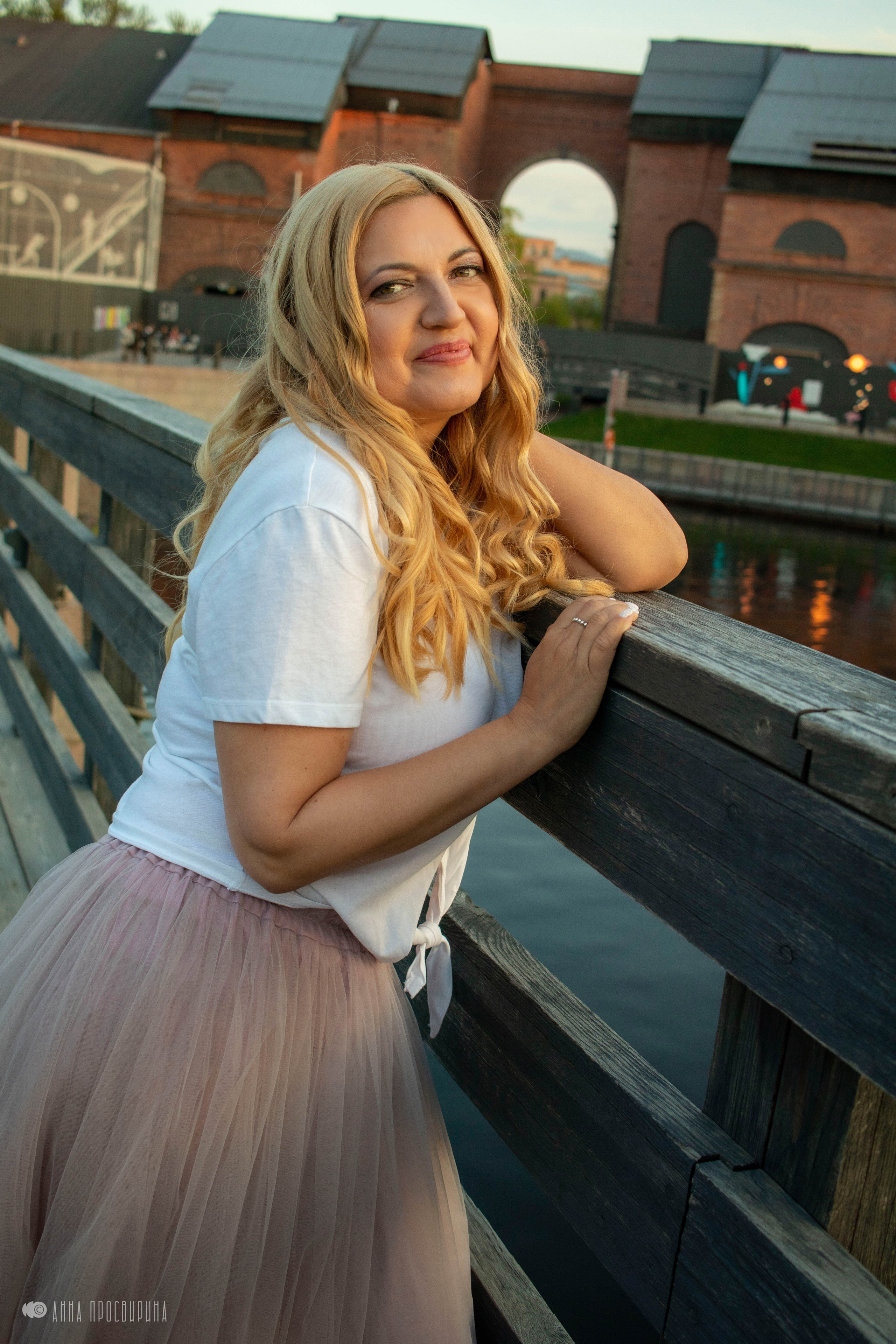 Контент-съемка с цветами, канал Грибоедова. Ваш фотограф в Санкт-Петербурге Анна Просвирина