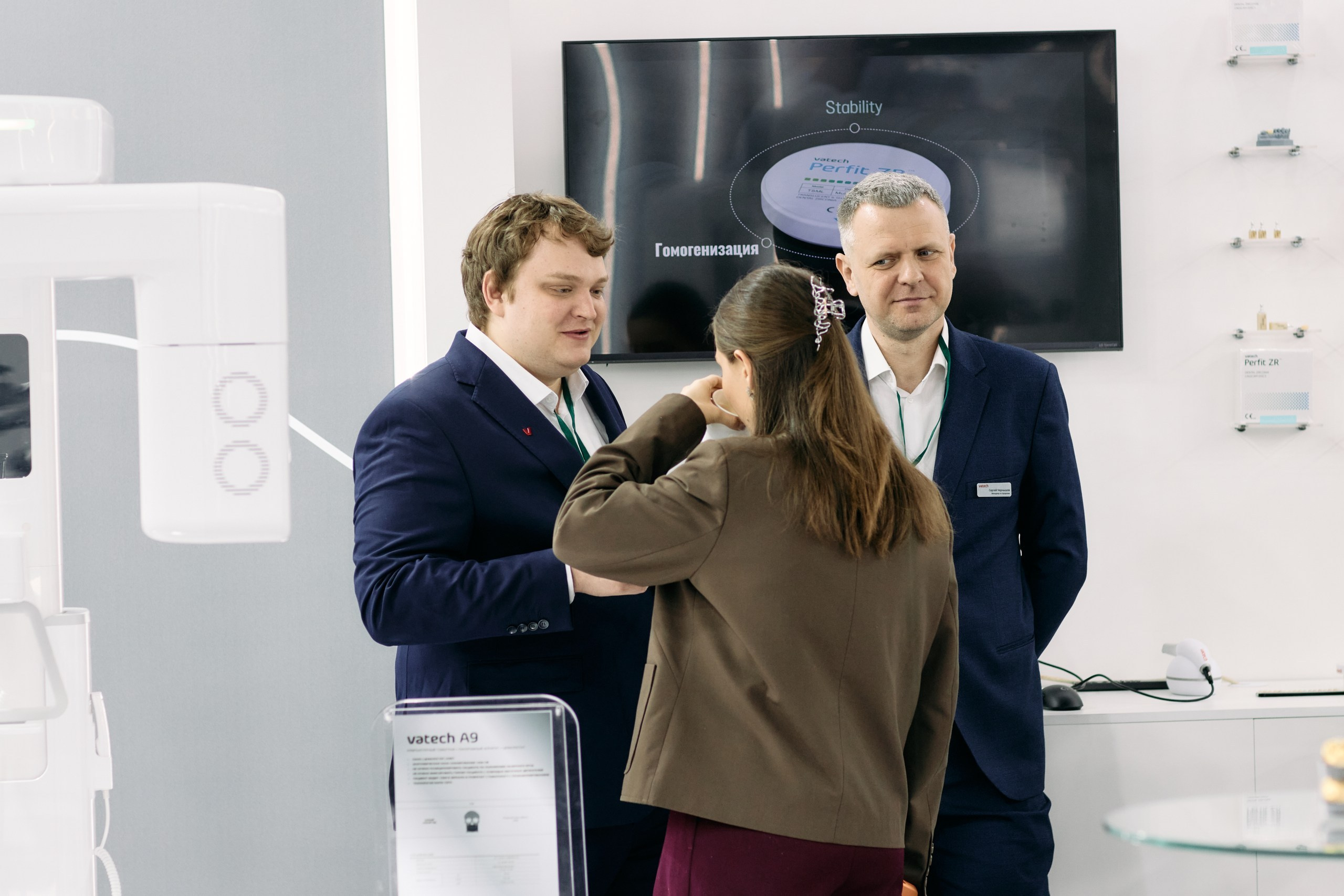 Дентал Салон 2026: Vatech. Свадебный и репортажный фотограф Дмитрий Кононенко