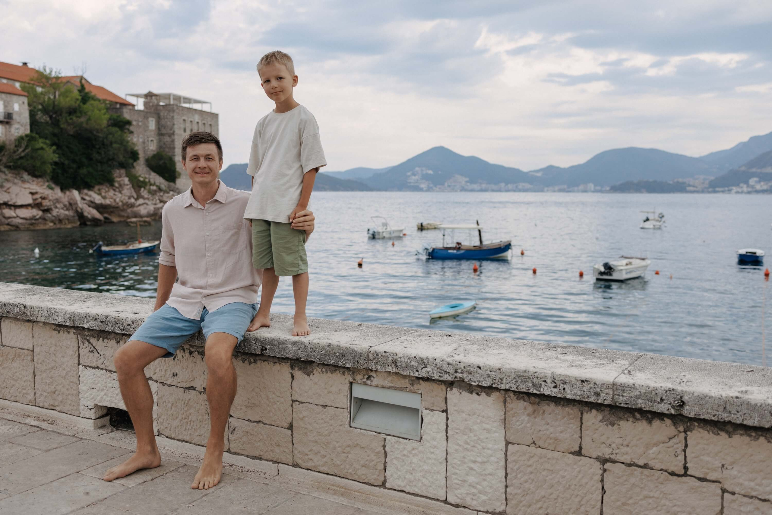 Семейный фотограф в Свети-Стефан Черногория. Федор Лемешко — Семейный и Свадебный Лайфстайл фотограф в Таиланде Дубае Грузии Армении